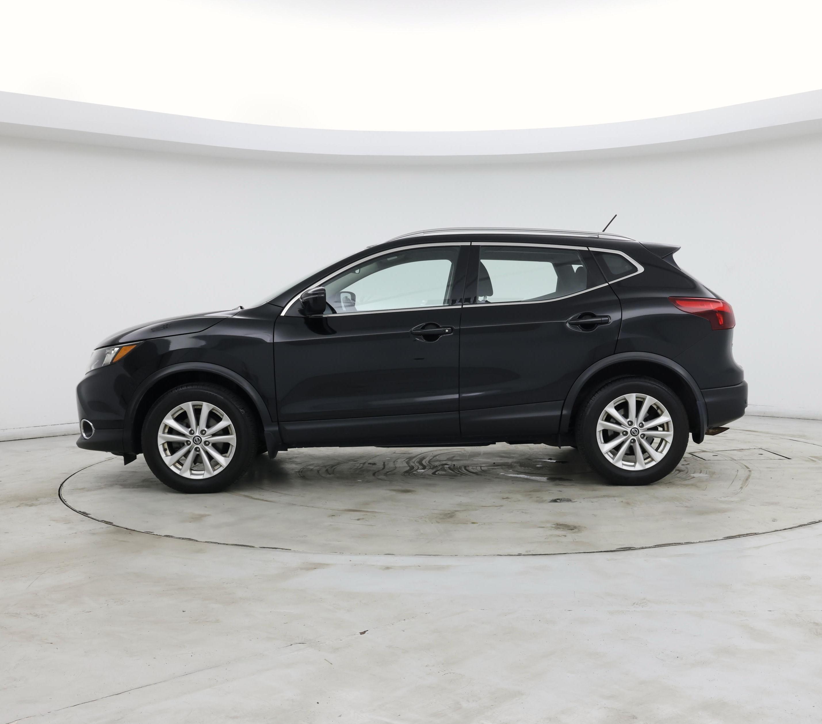 Thumbnail: 2019 Nissan Rogue Sport - 3