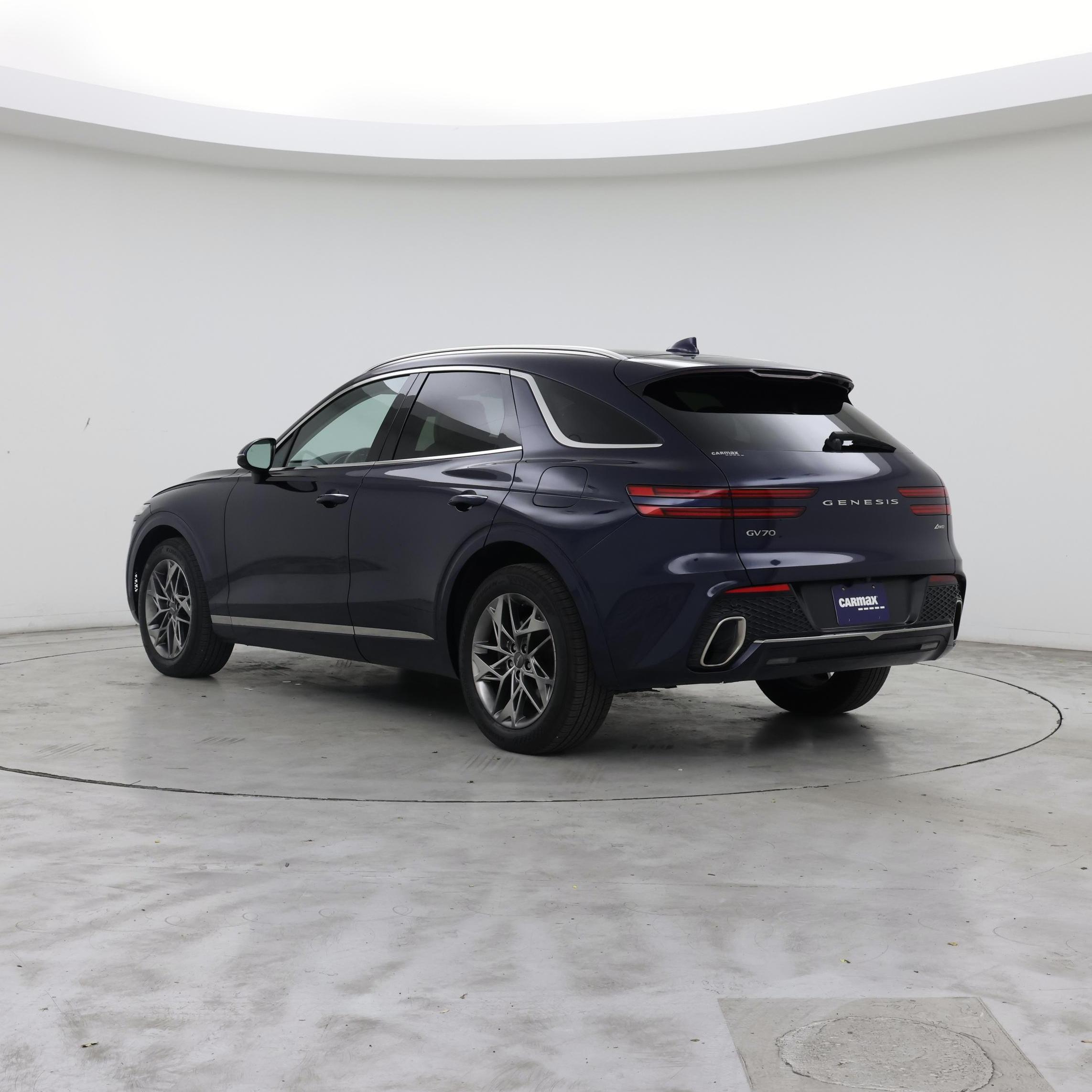 Thumbnail: 2022 Genesis GV70 - 2