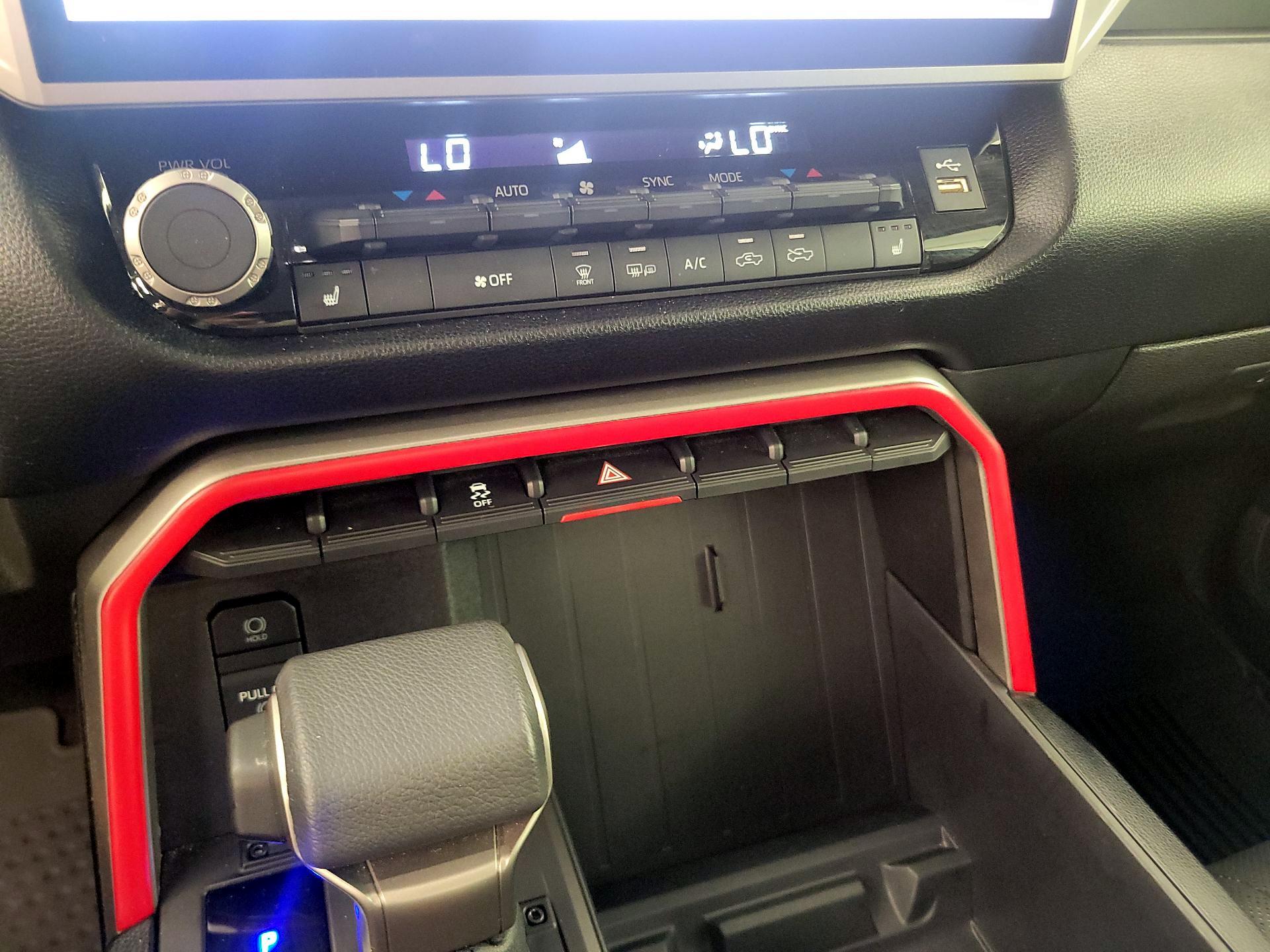 Thumbnail: 2024 Toyota Tundra - 16