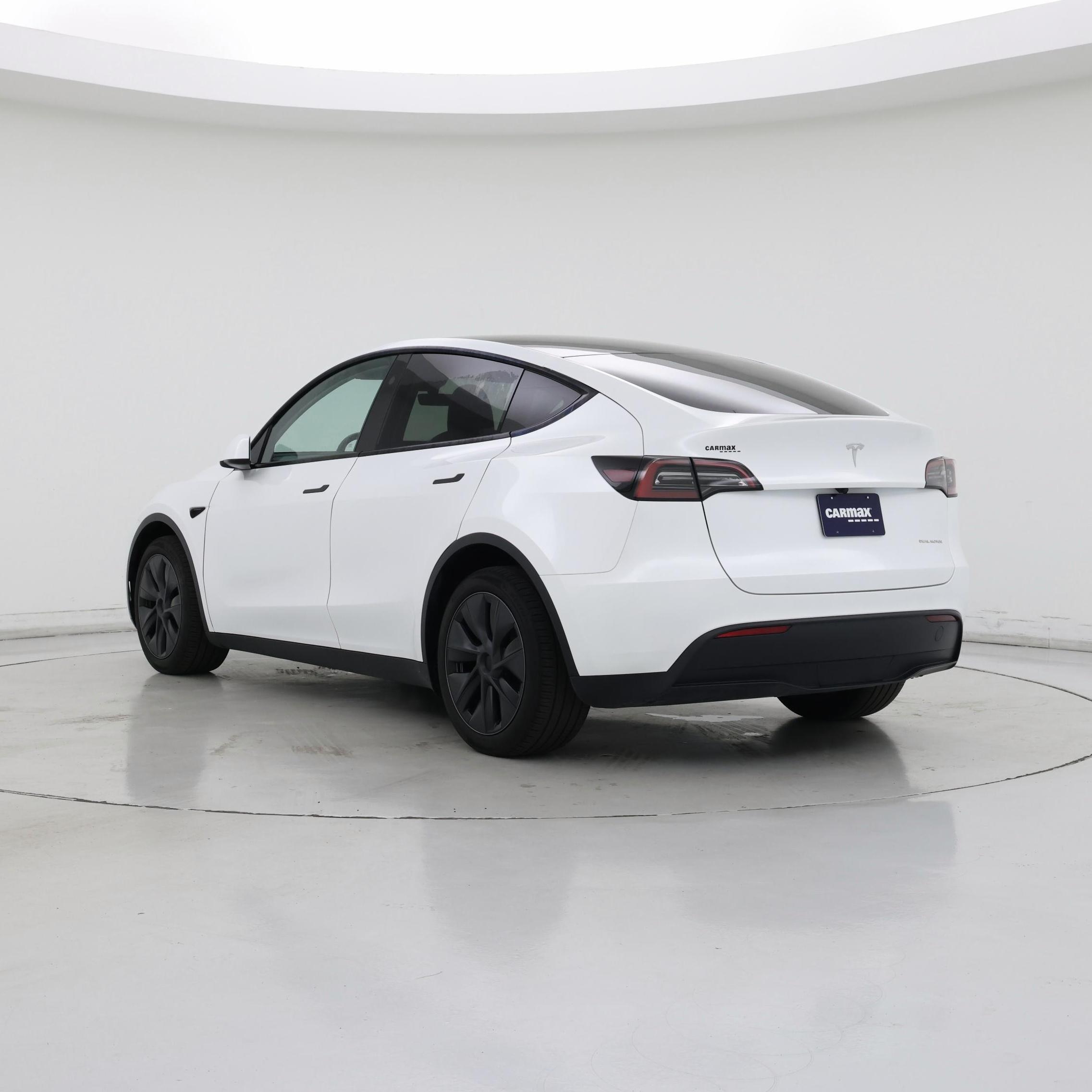 Thumbnail: 2025 Tesla Model Y - 2