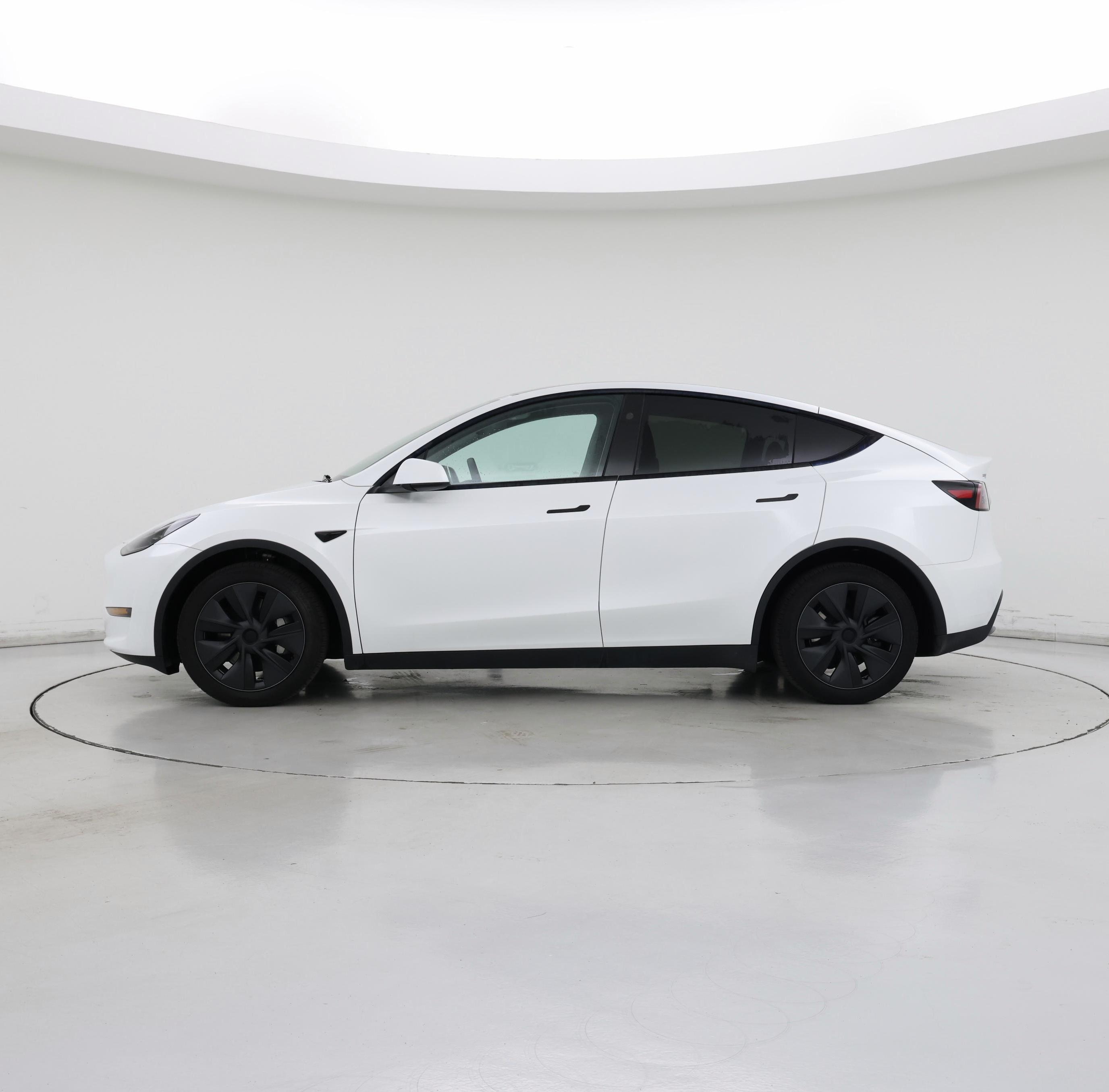Thumbnail: 2025 Tesla Model Y - 3