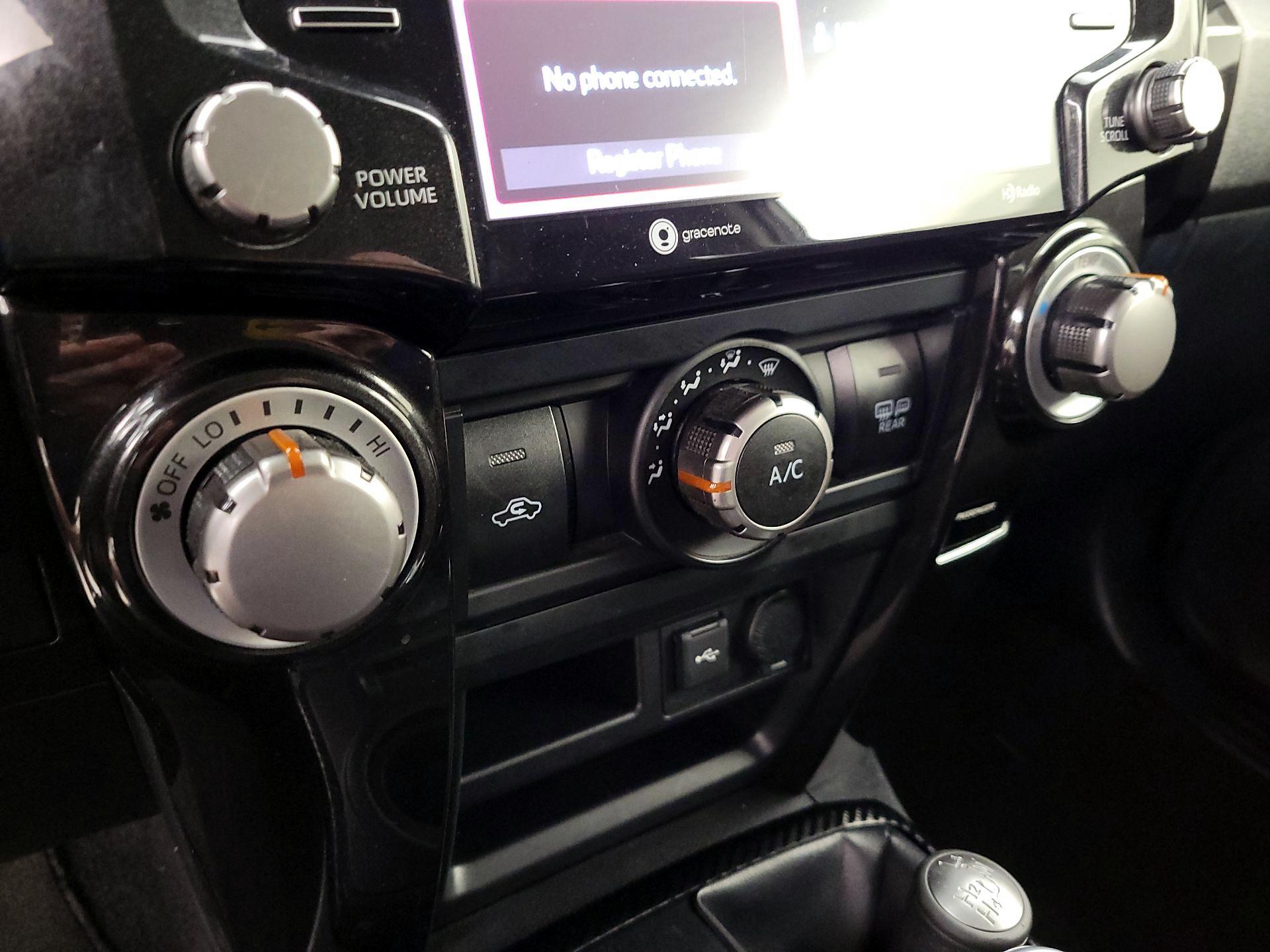 Thumbnail: 2021 Toyota 4Runner - 17