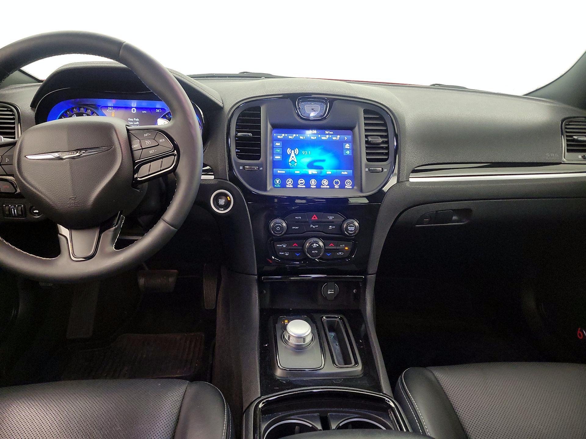 Thumbnail: 2017 Chrysler 300 - 9