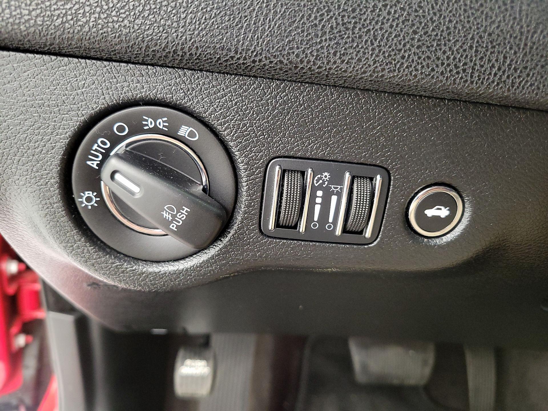 Thumbnail: 2017 Chrysler 300 - 13