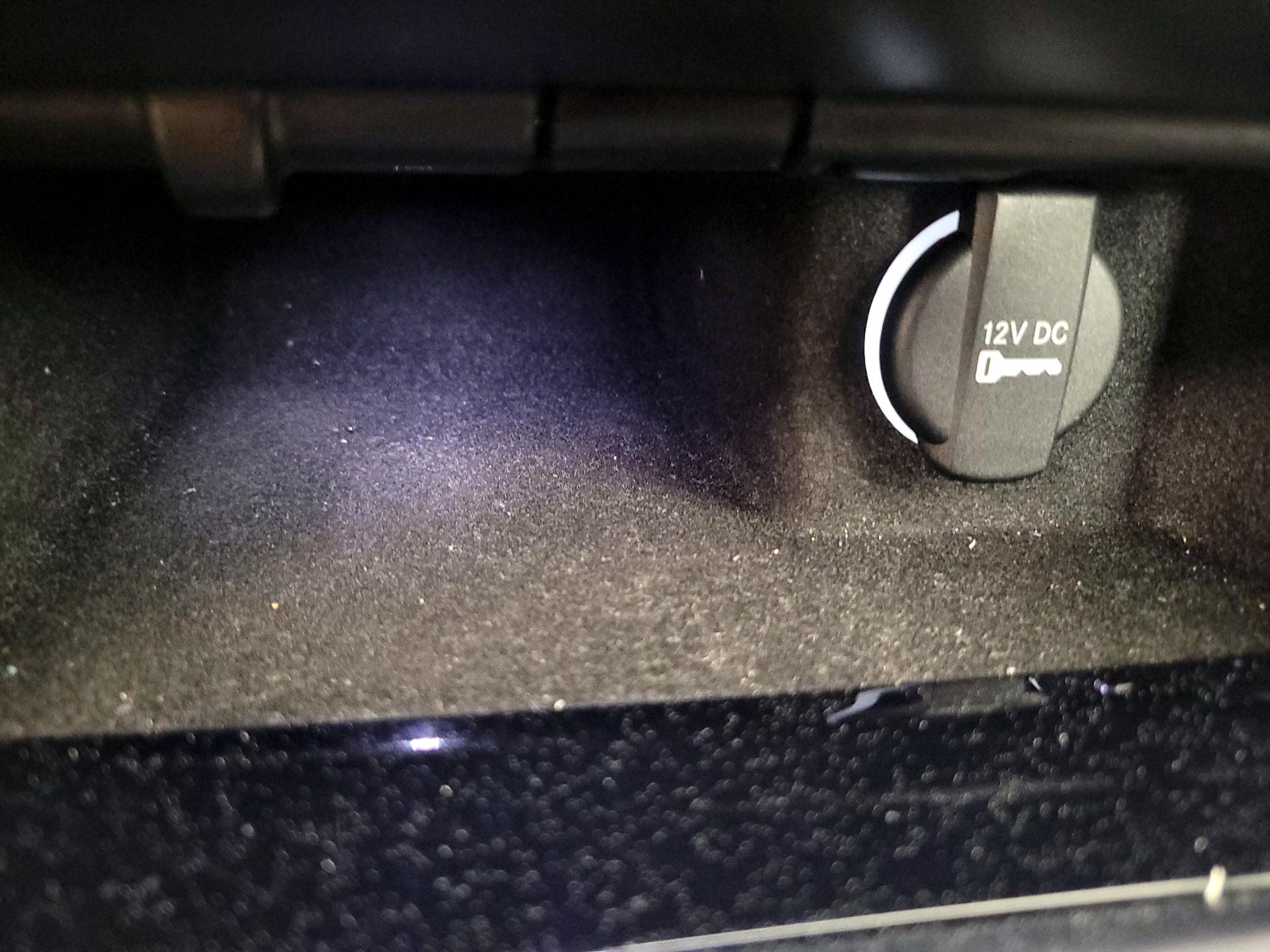 Thumbnail: 2017 Chrysler 300 - 19