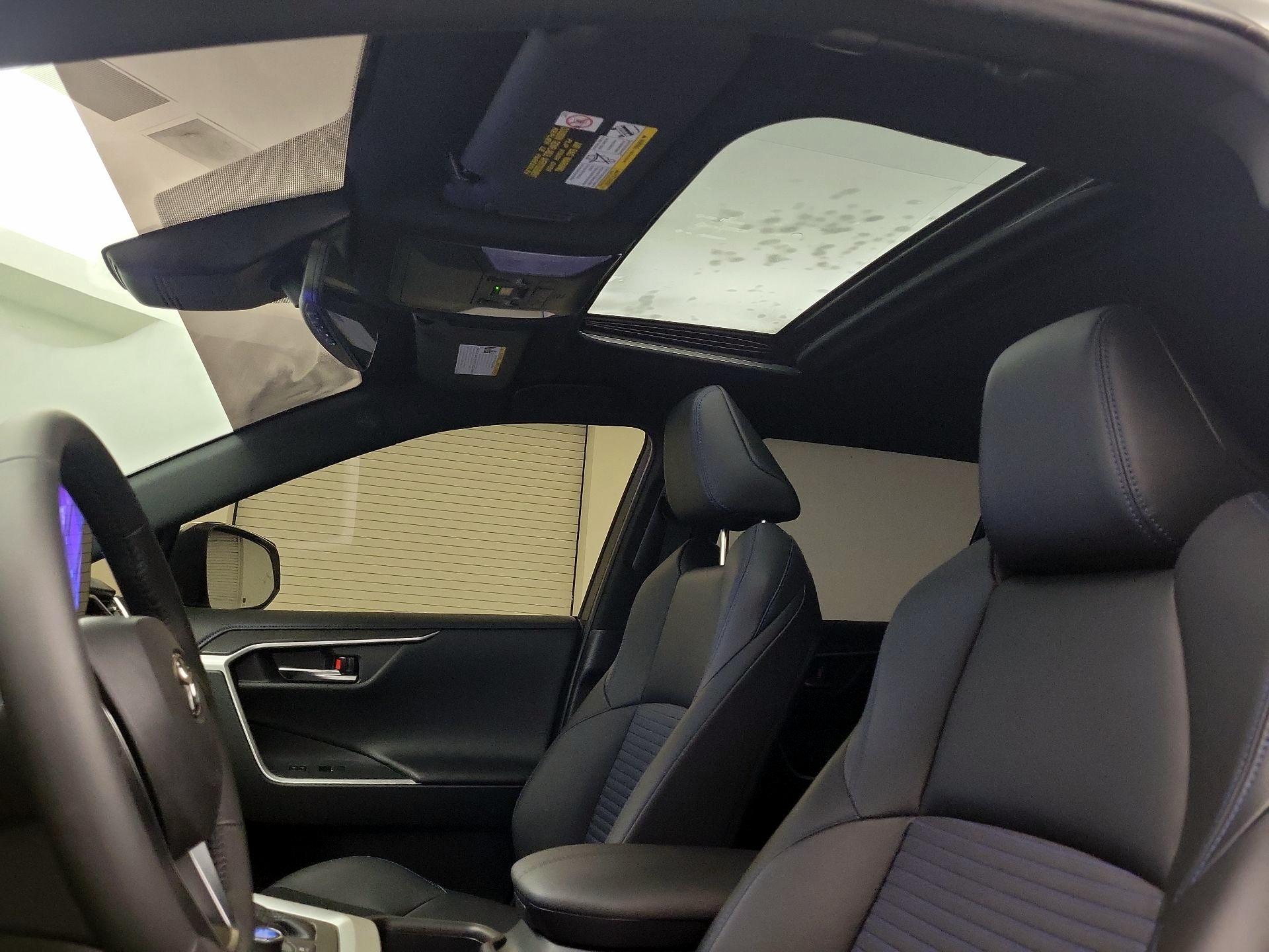 Thumbnail: 2025 Toyota RAV4 - 19