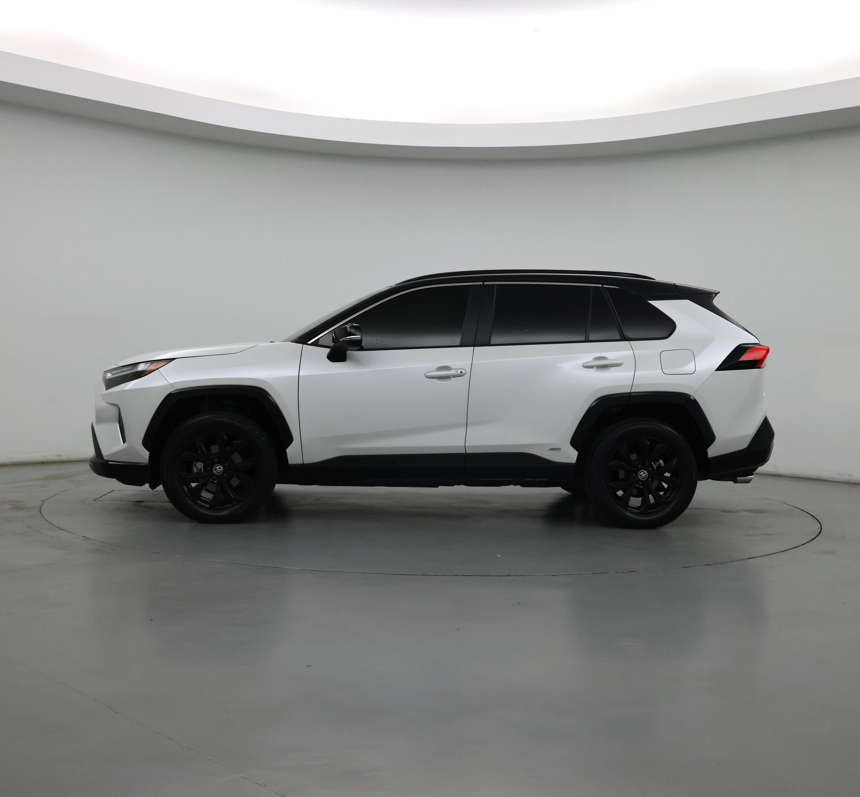 Thumbnail: 2025 Toyota RAV4 - 3