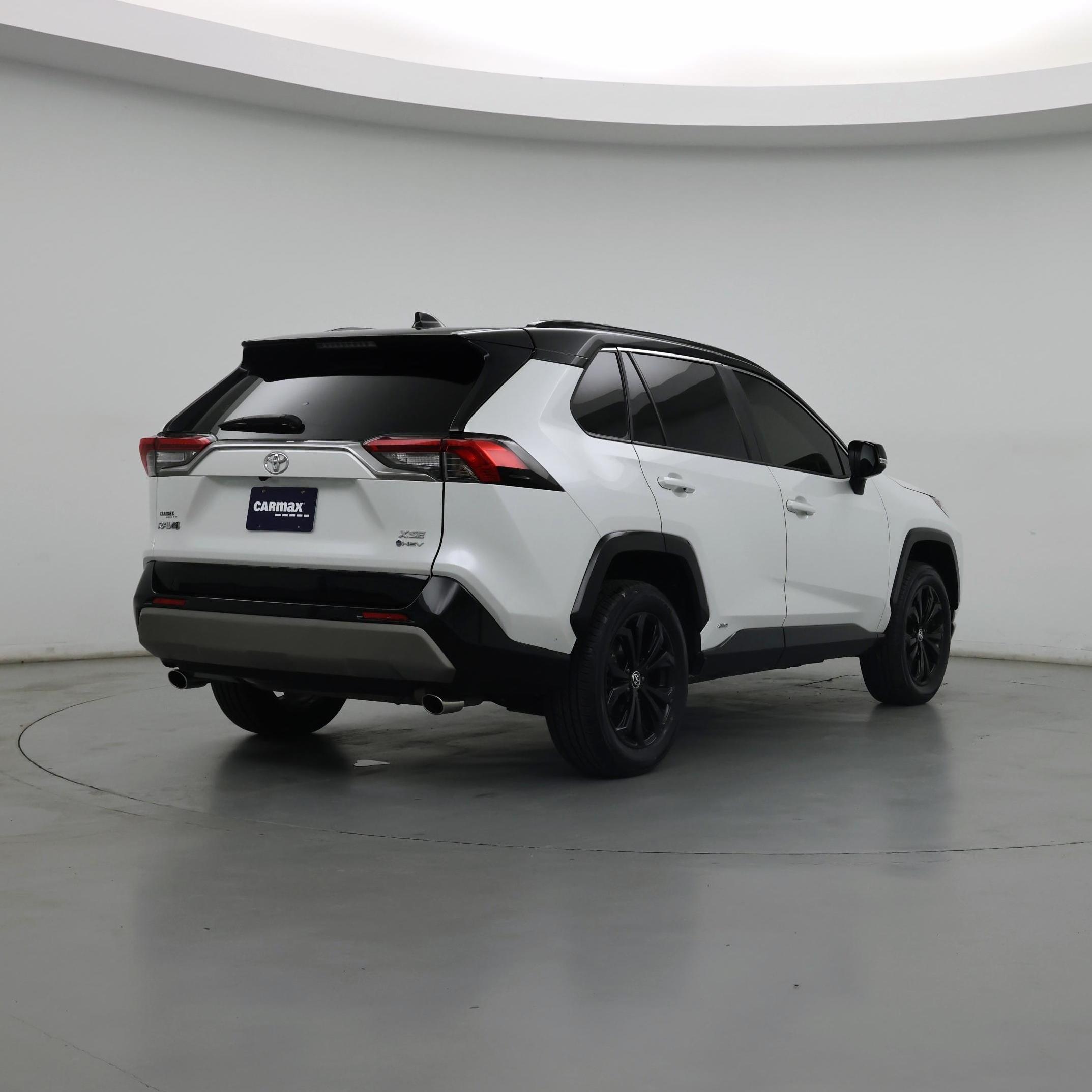 Thumbnail: 2025 Toyota RAV4 - 8