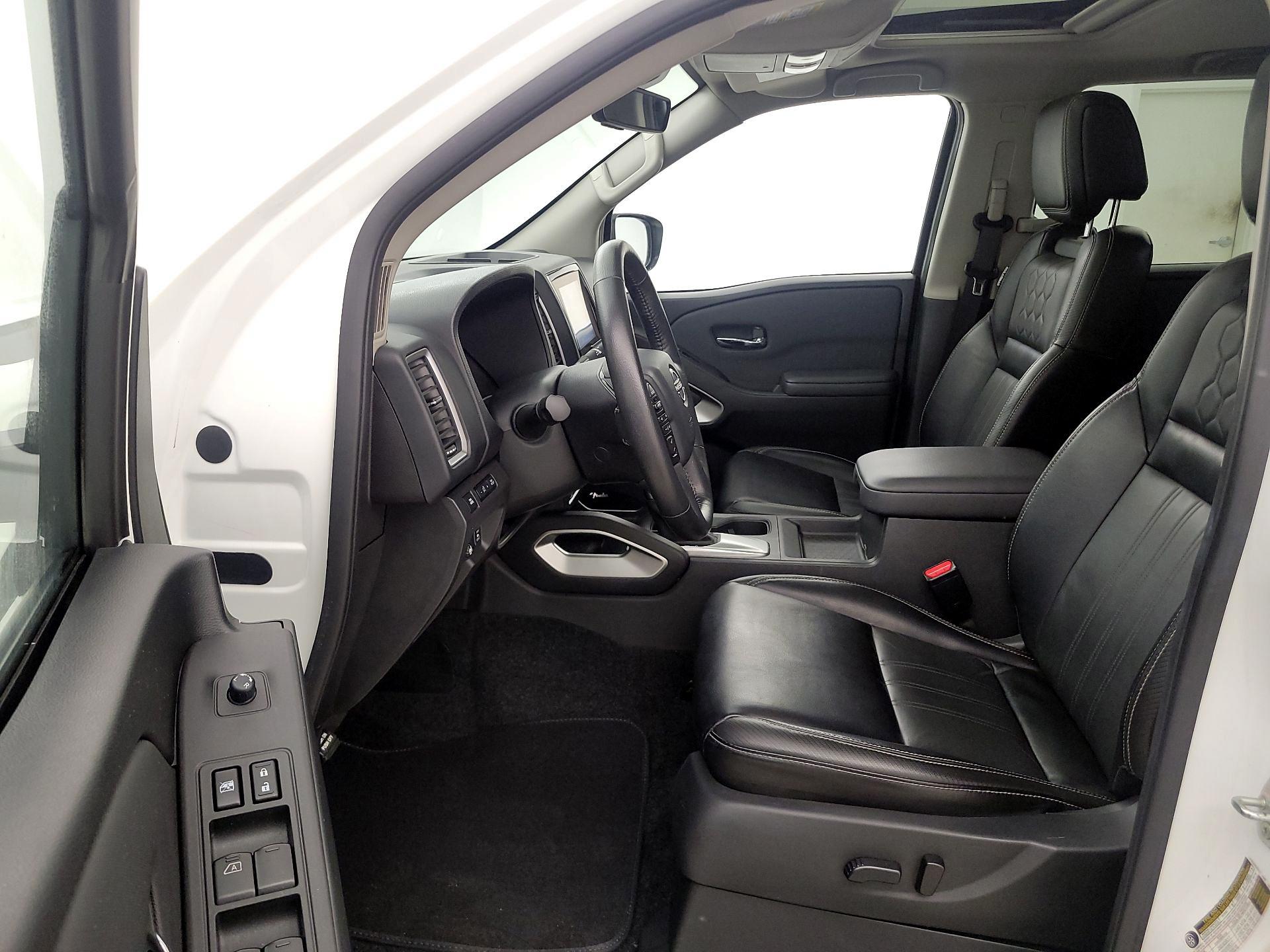 Thumbnail: 2024 Nissan Frontier - 11