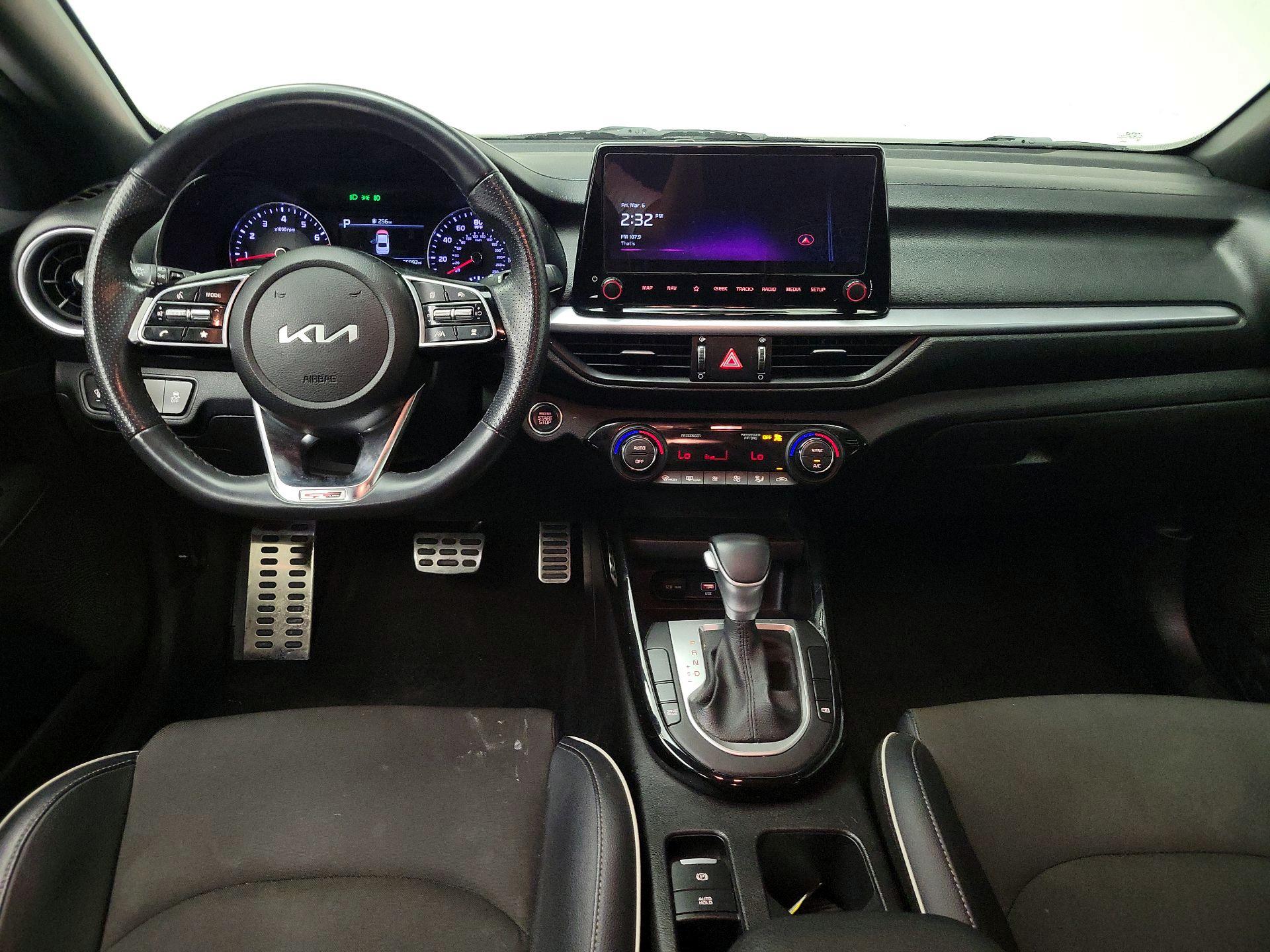 Thumbnail: 2023 Kia Forte - 9