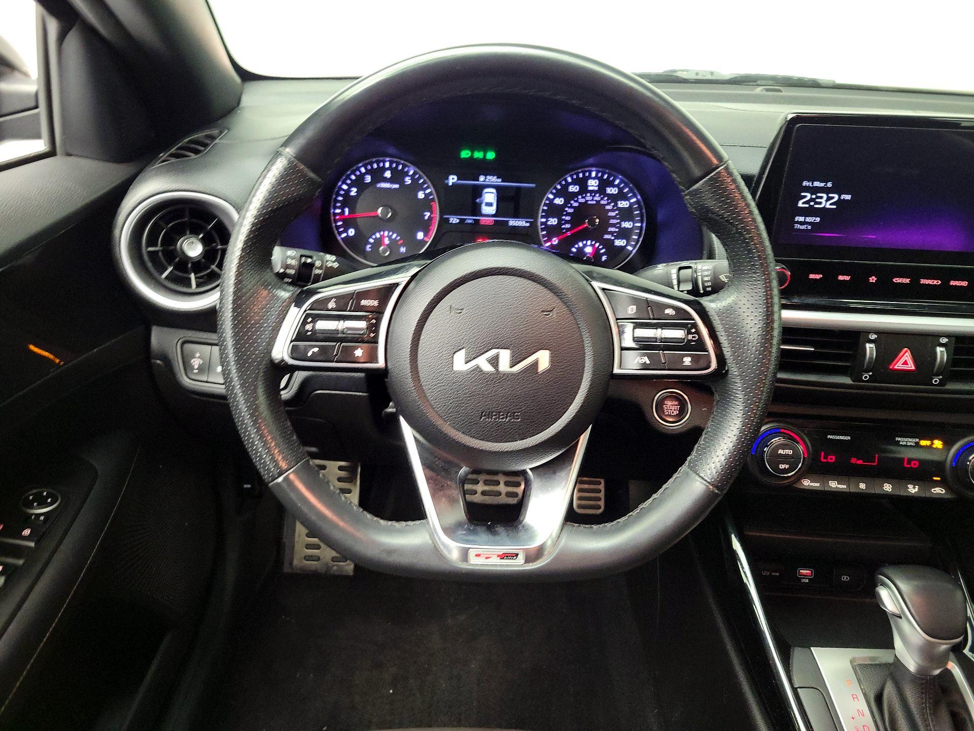 Thumbnail: 2023 Kia Forte - 10