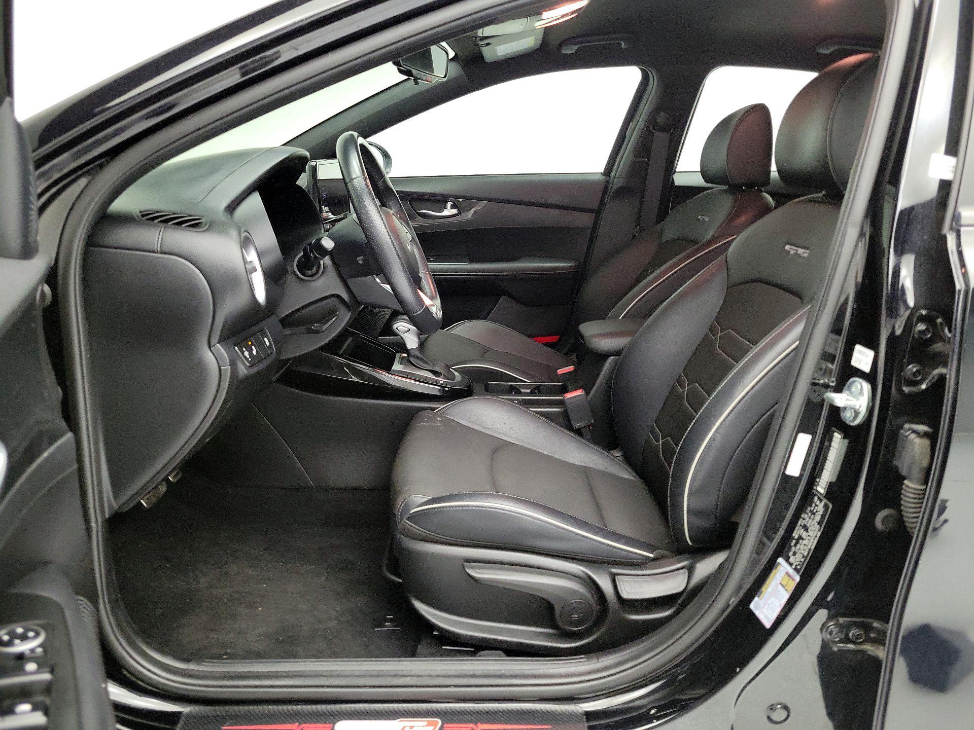 Thumbnail: 2023 Kia Forte - 11