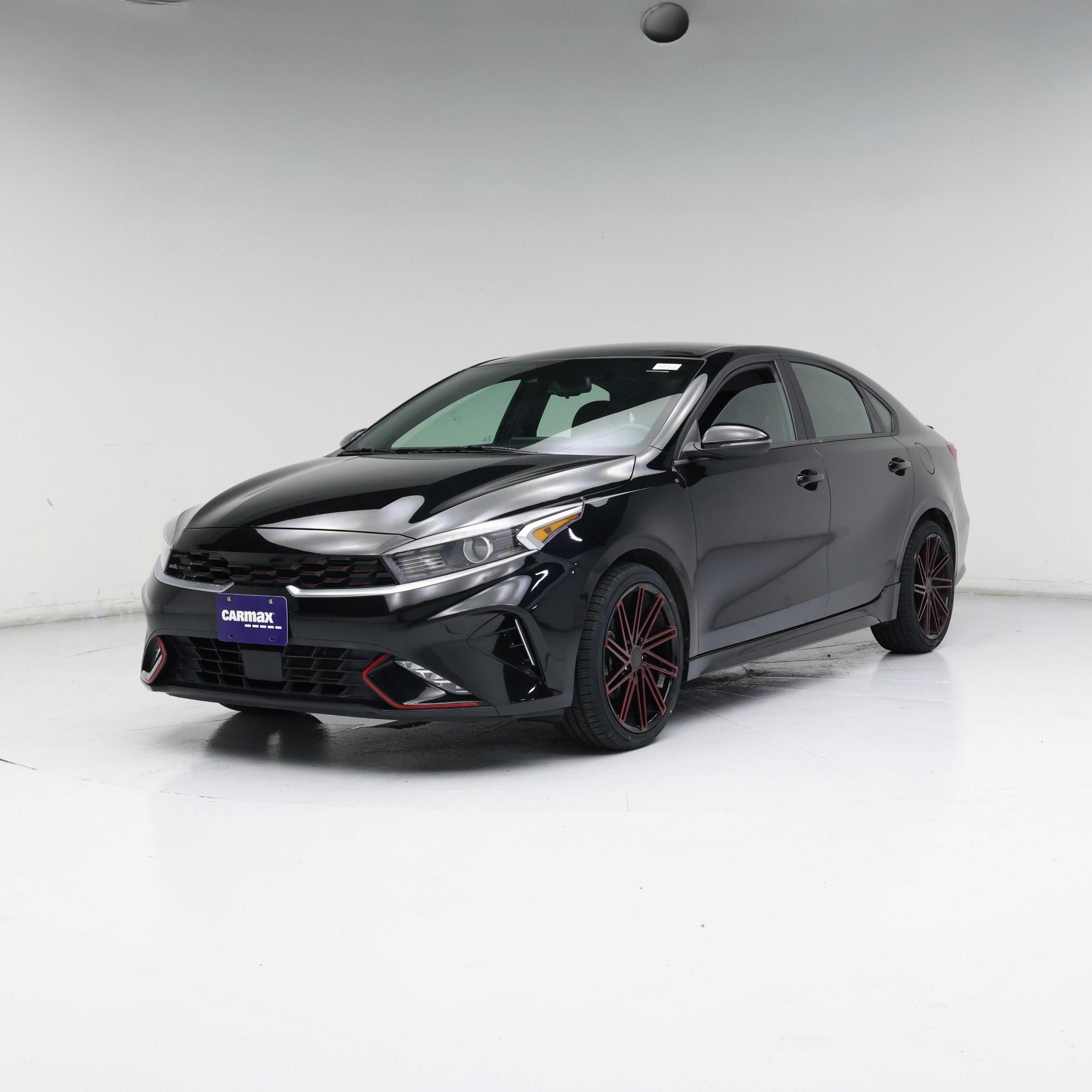 Thumbnail: 2023 Kia Forte - 4