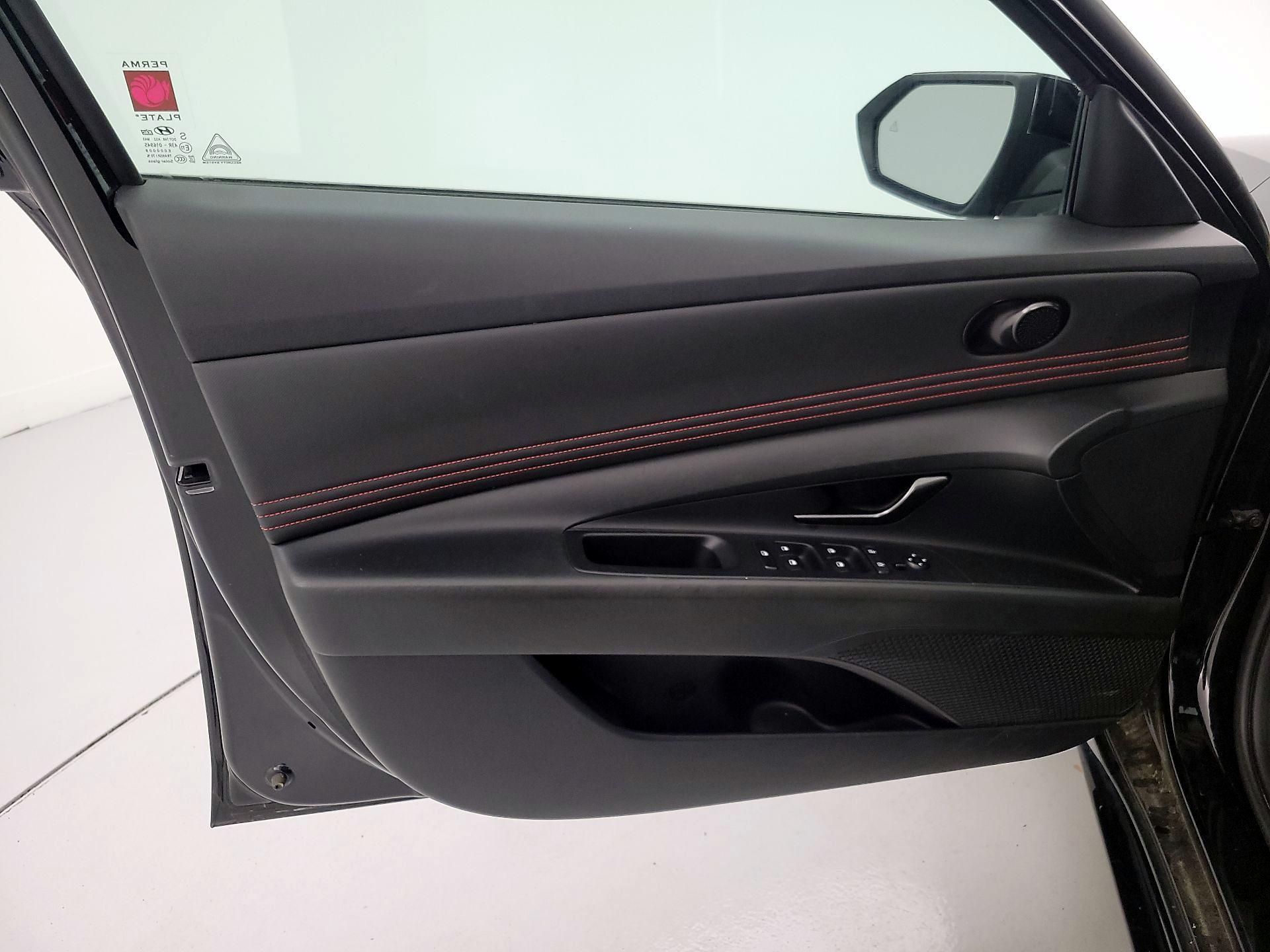 Thumbnail: 2021 Hyundai Elantra - 12
