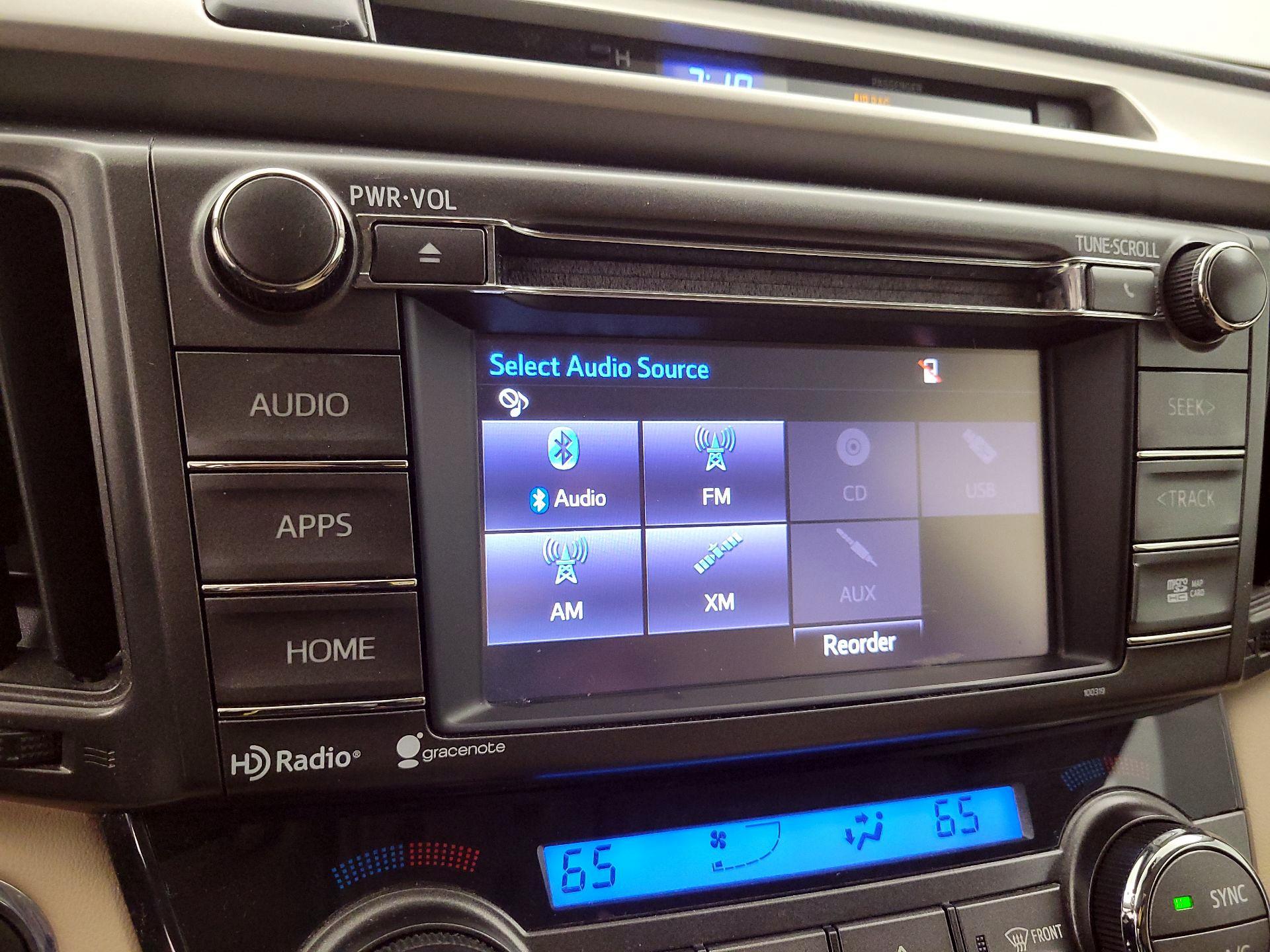 Thumbnail: 2015 Toyota RAV4 - 15