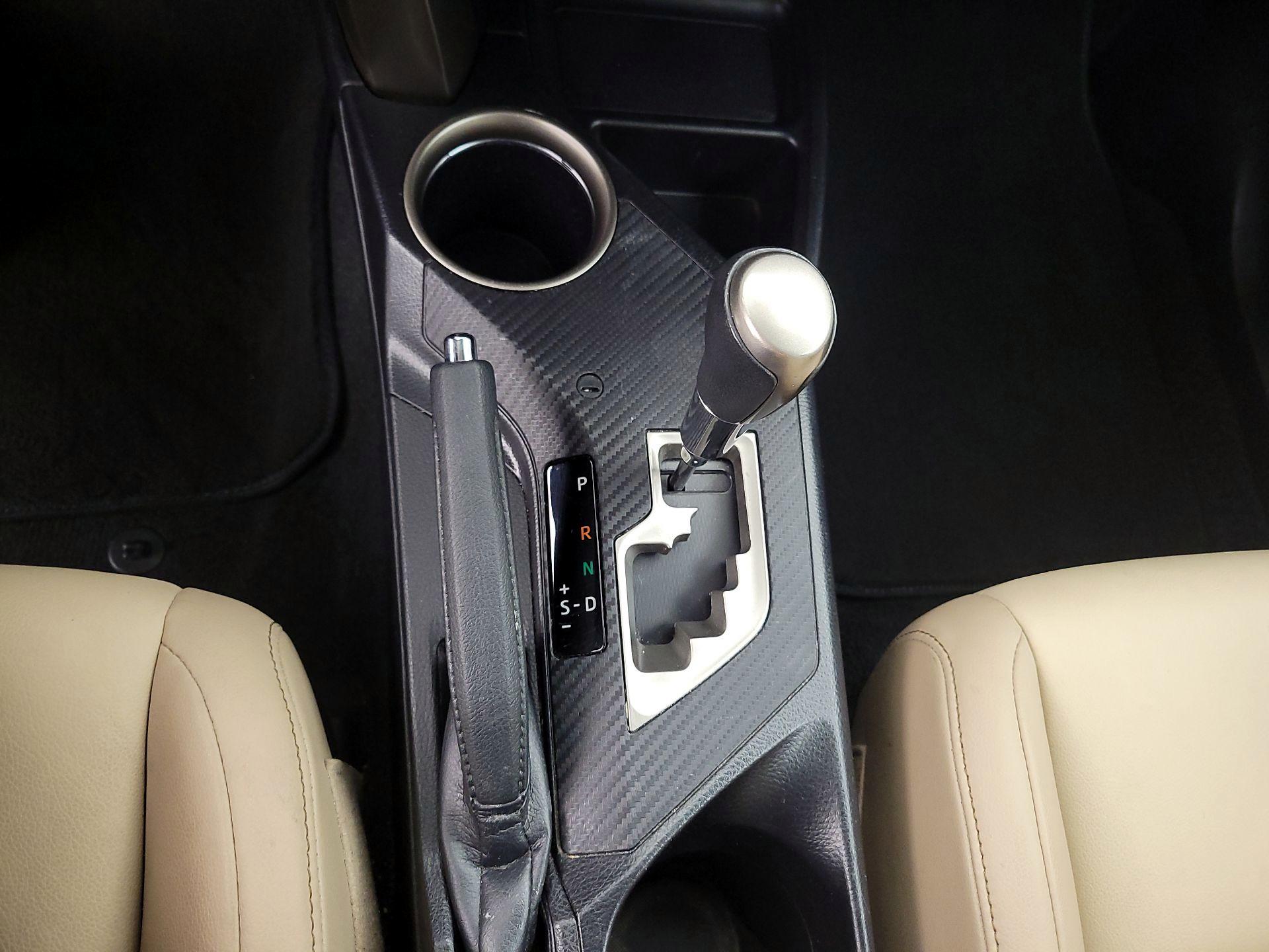 Thumbnail: 2015 Toyota RAV4 - 17