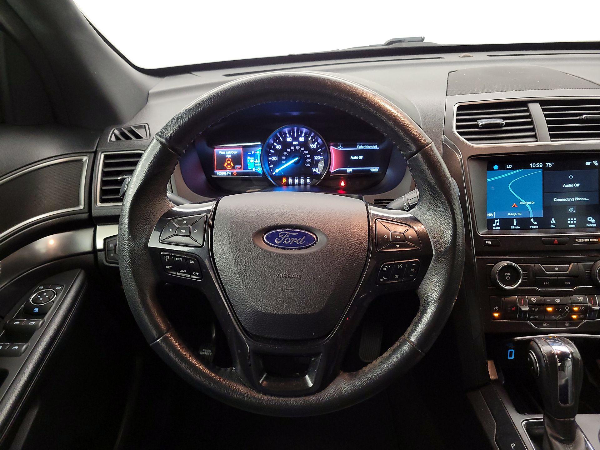 Thumbnail: 2018 Ford Explorer - 10