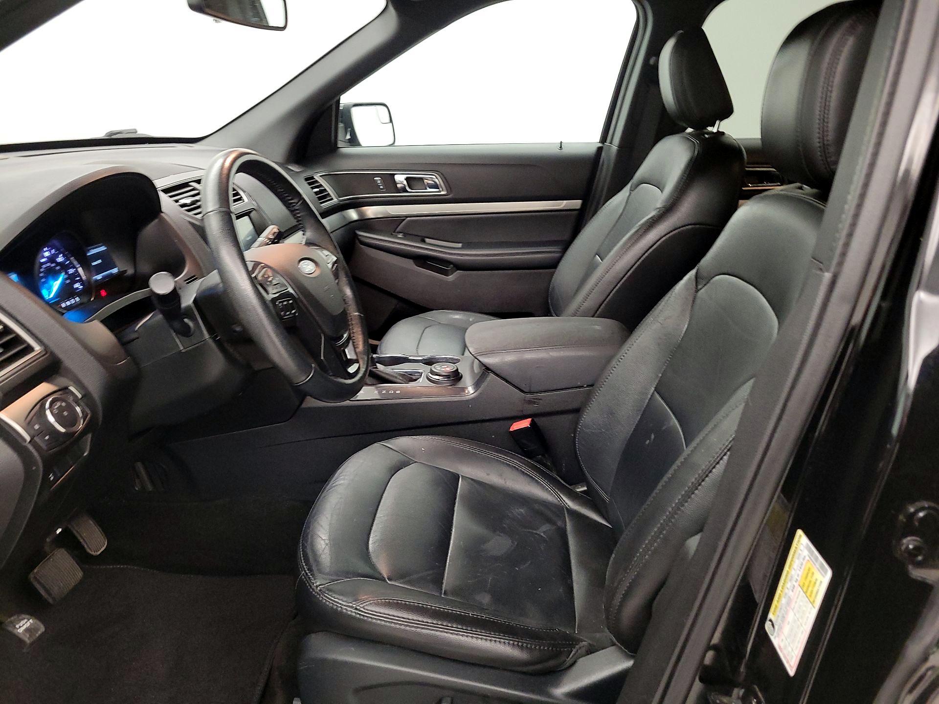 Thumbnail: 2018 Ford Explorer - 11