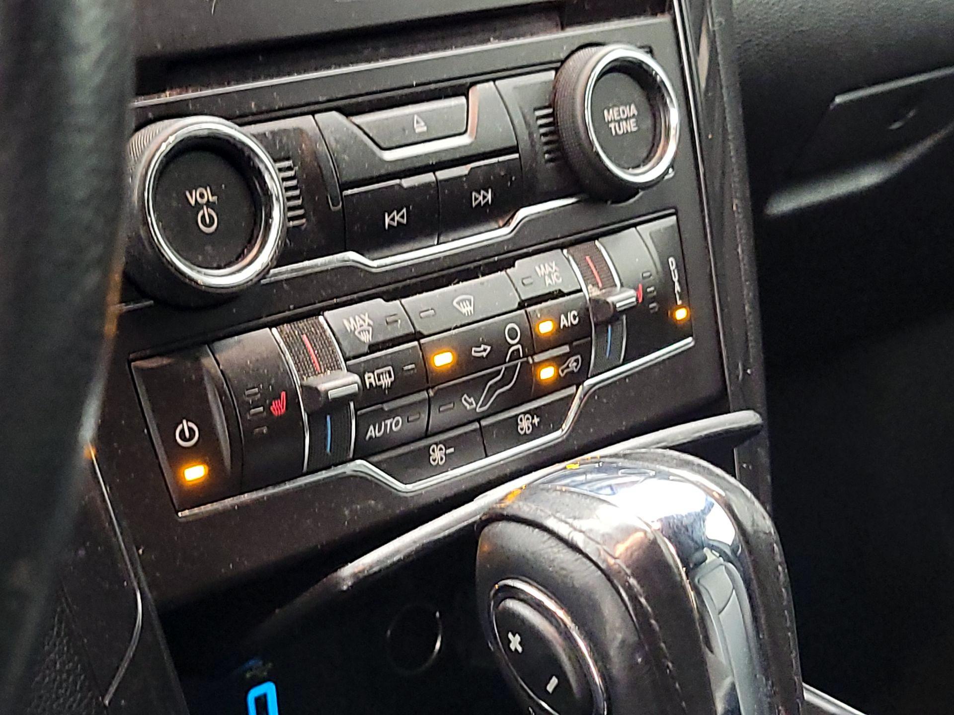 Thumbnail: 2018 Ford Explorer - 16