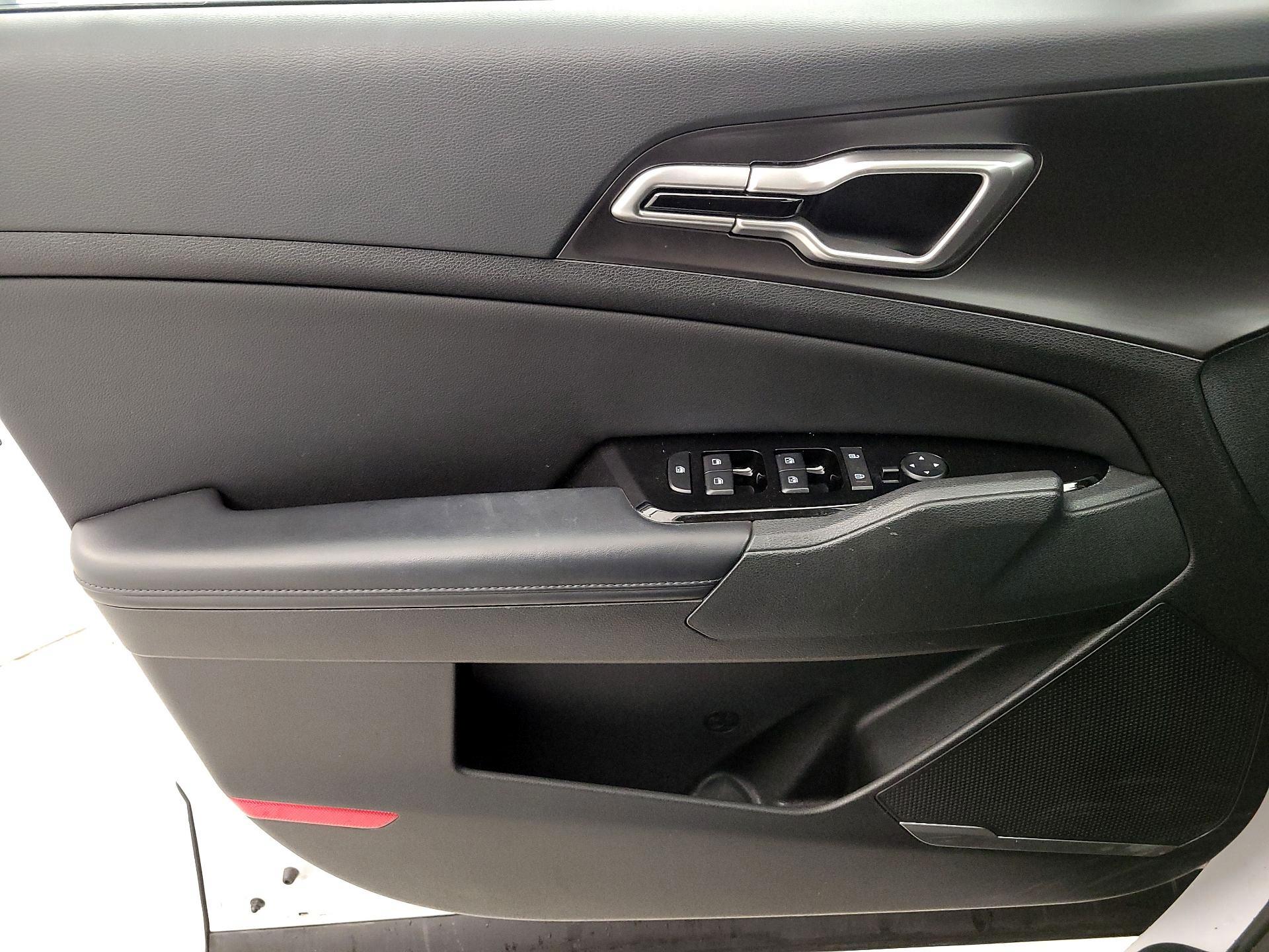 Thumbnail: 2023 Kia Sportage - 12