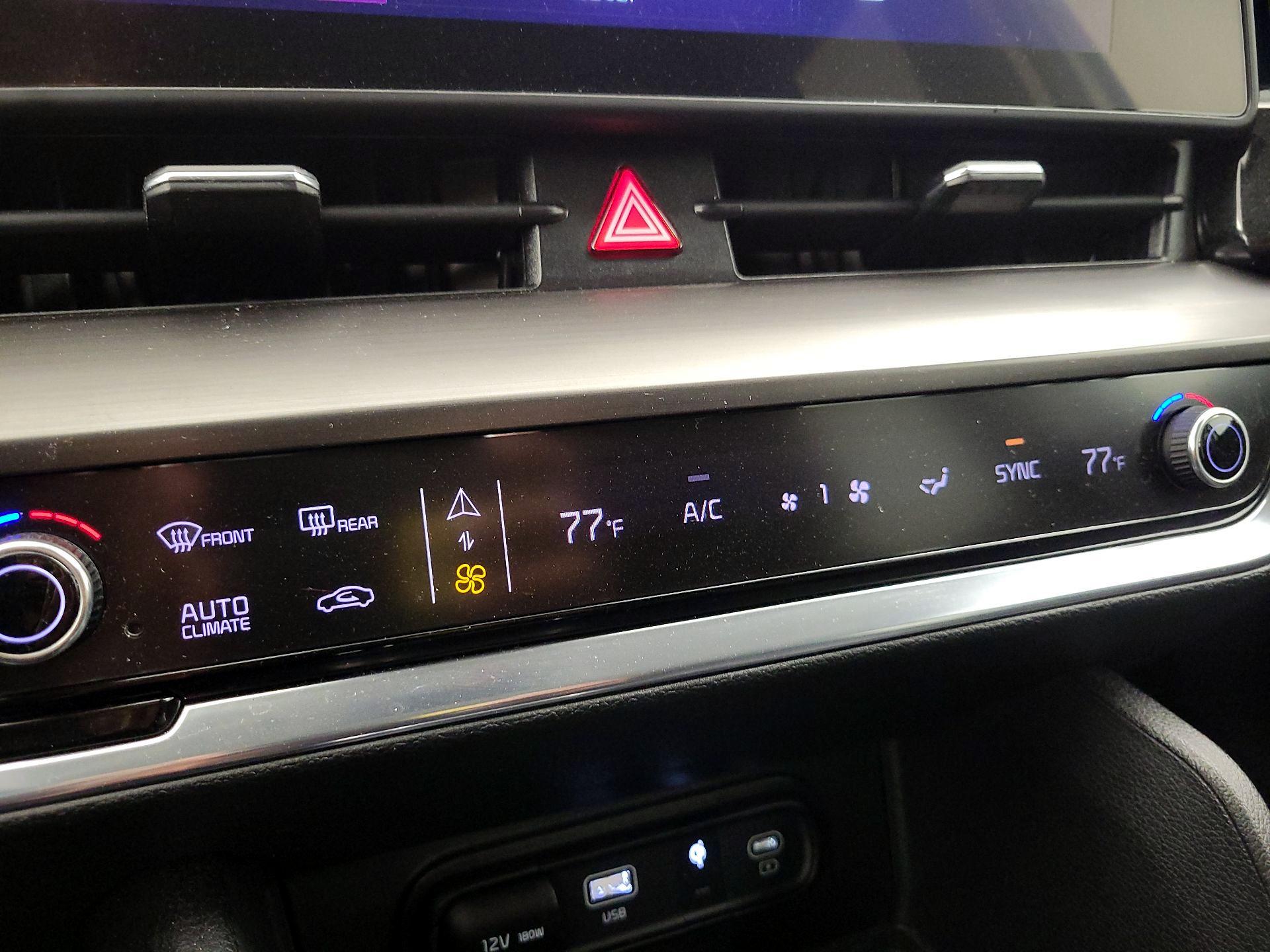 Thumbnail: 2023 Kia Sportage - 17