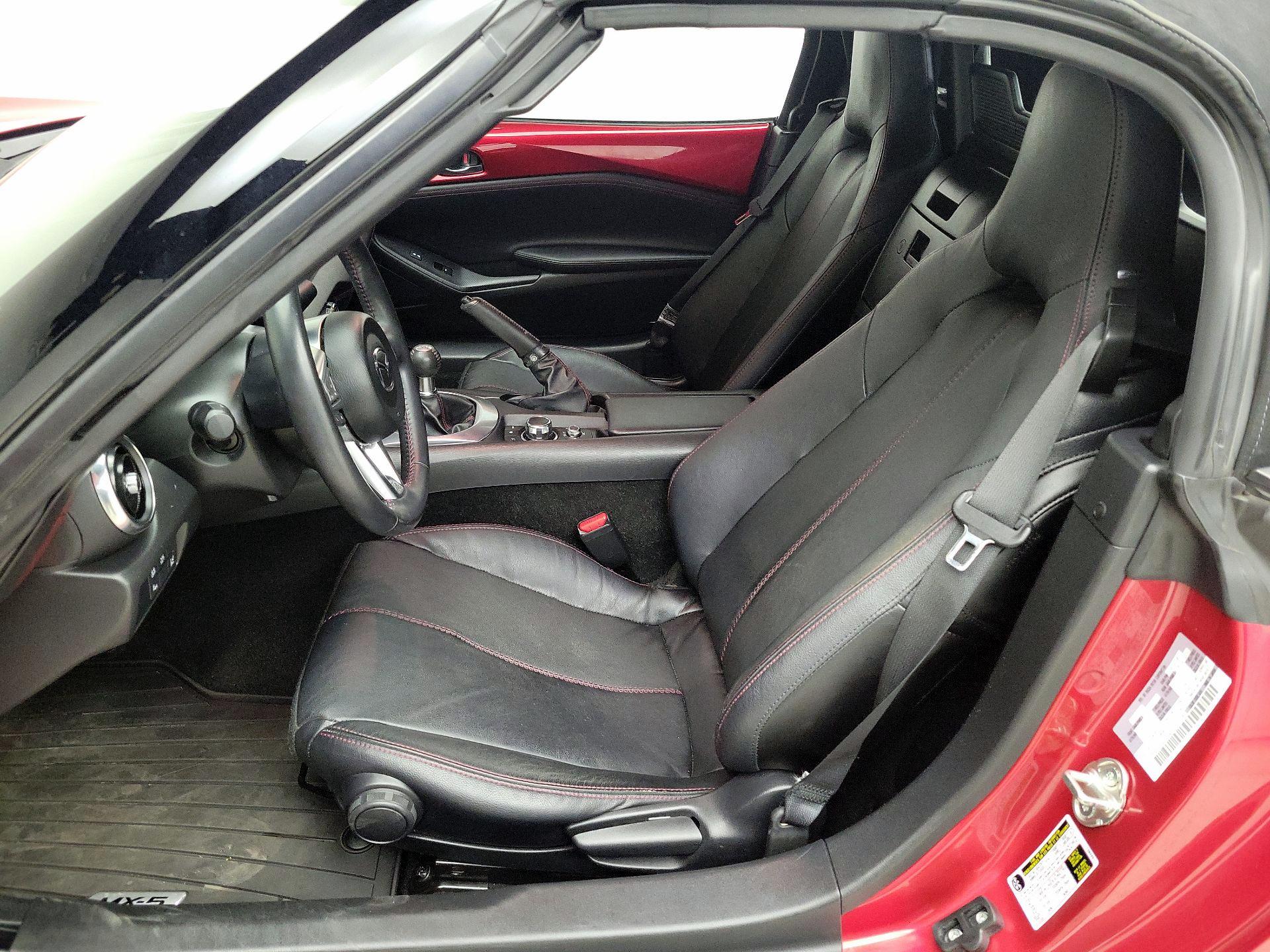 Thumbnail: 2016 Mazda MX-5 Miata - 11