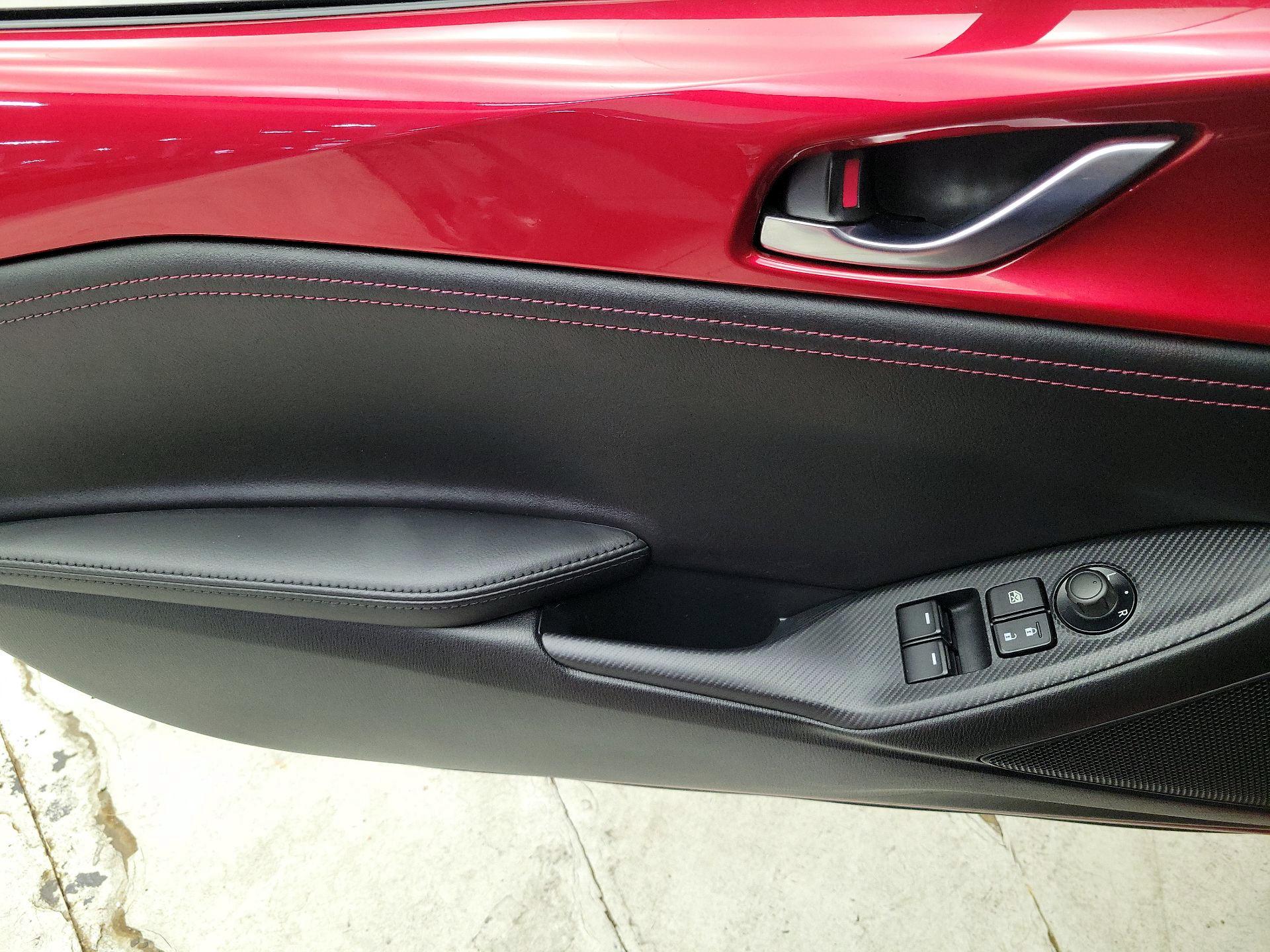 Thumbnail: 2016 Mazda MX-5 Miata - 12