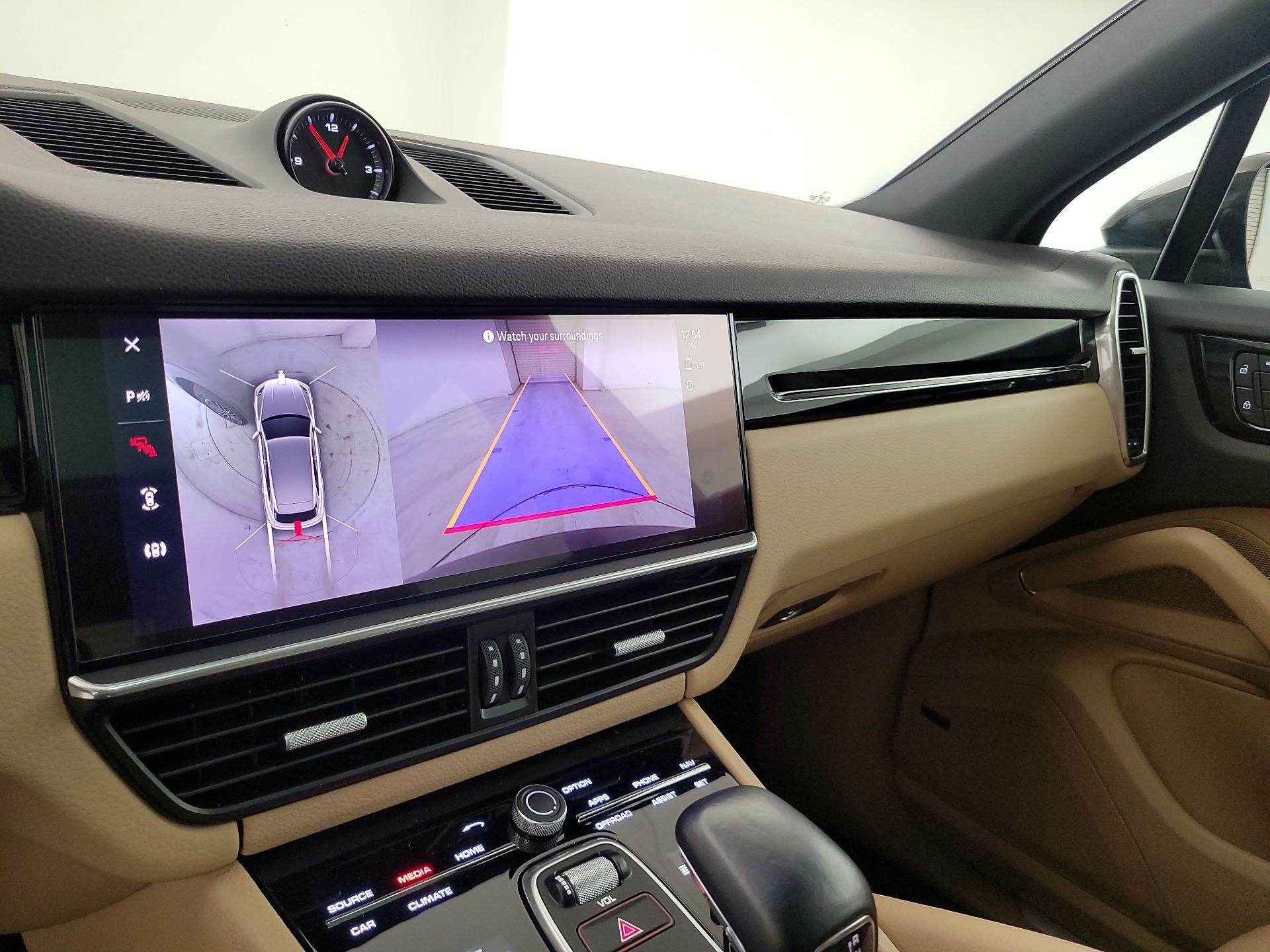 Thumbnail: 2023 Porsche Cayenne - 15