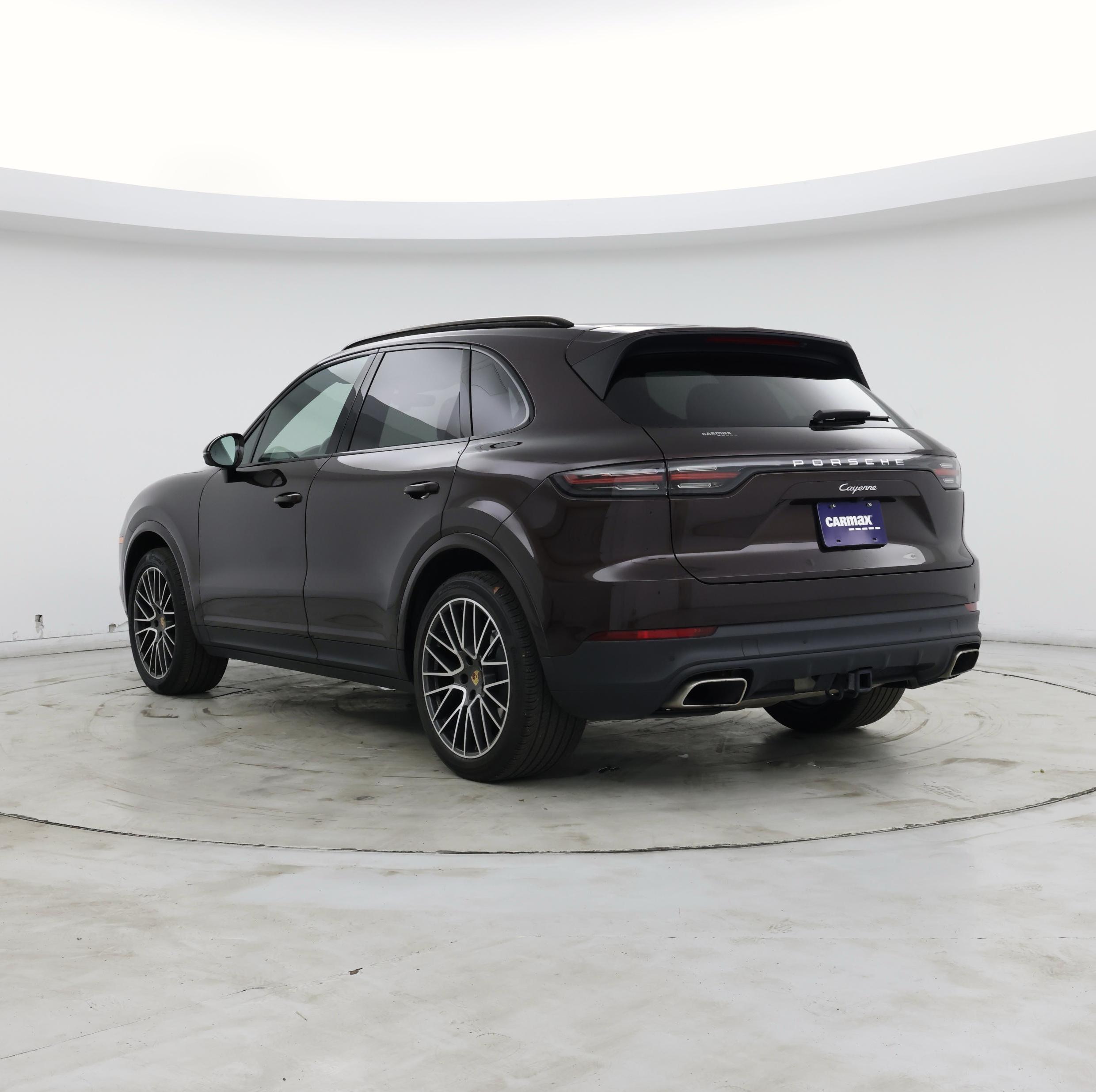 Thumbnail: 2023 Porsche Cayenne - 2
