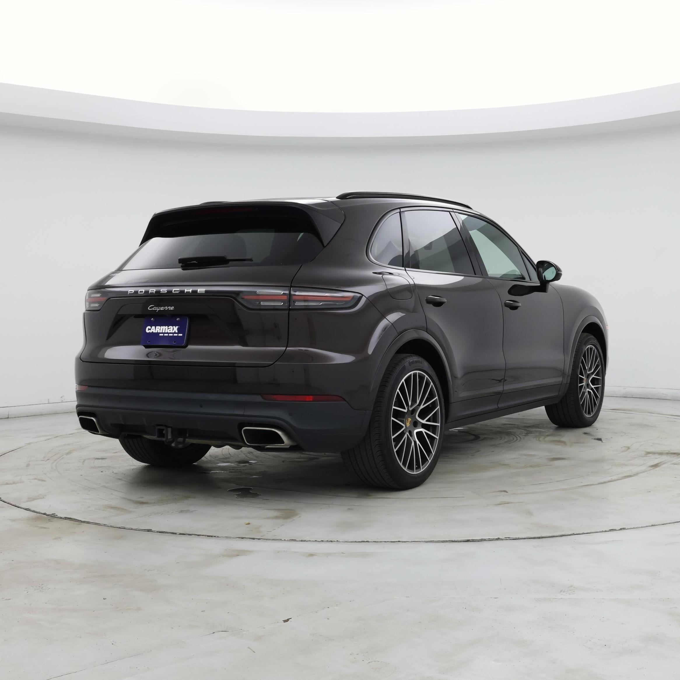 Thumbnail: 2023 Porsche Cayenne - 8