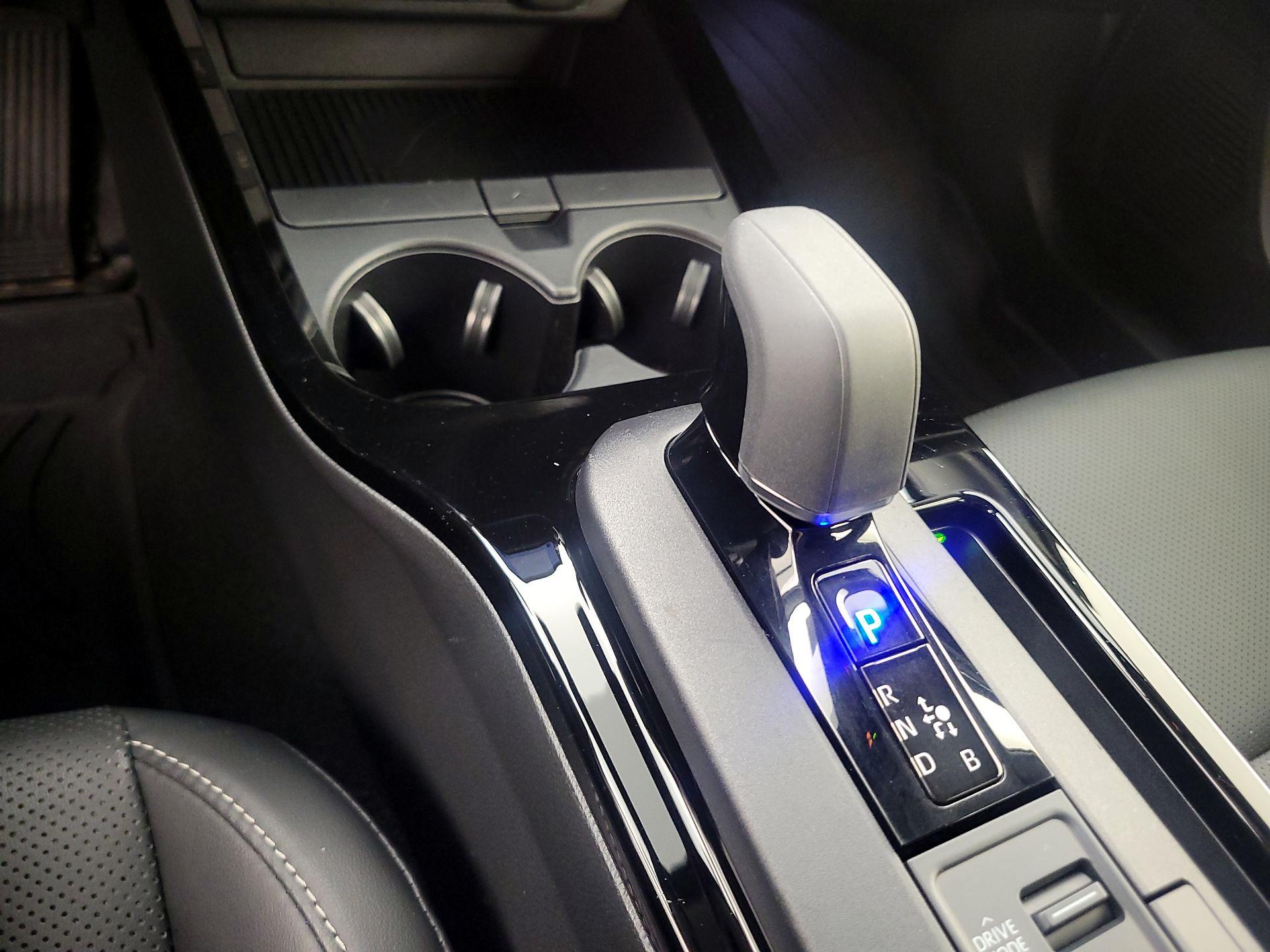 Thumbnail: 2024 Toyota Prius - 17