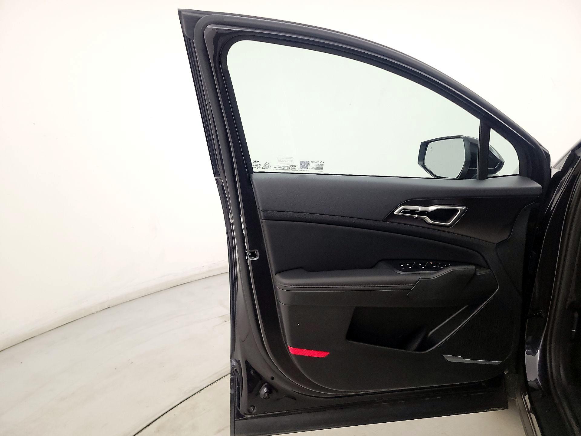 Thumbnail: 2026 Kia Sportage - 12