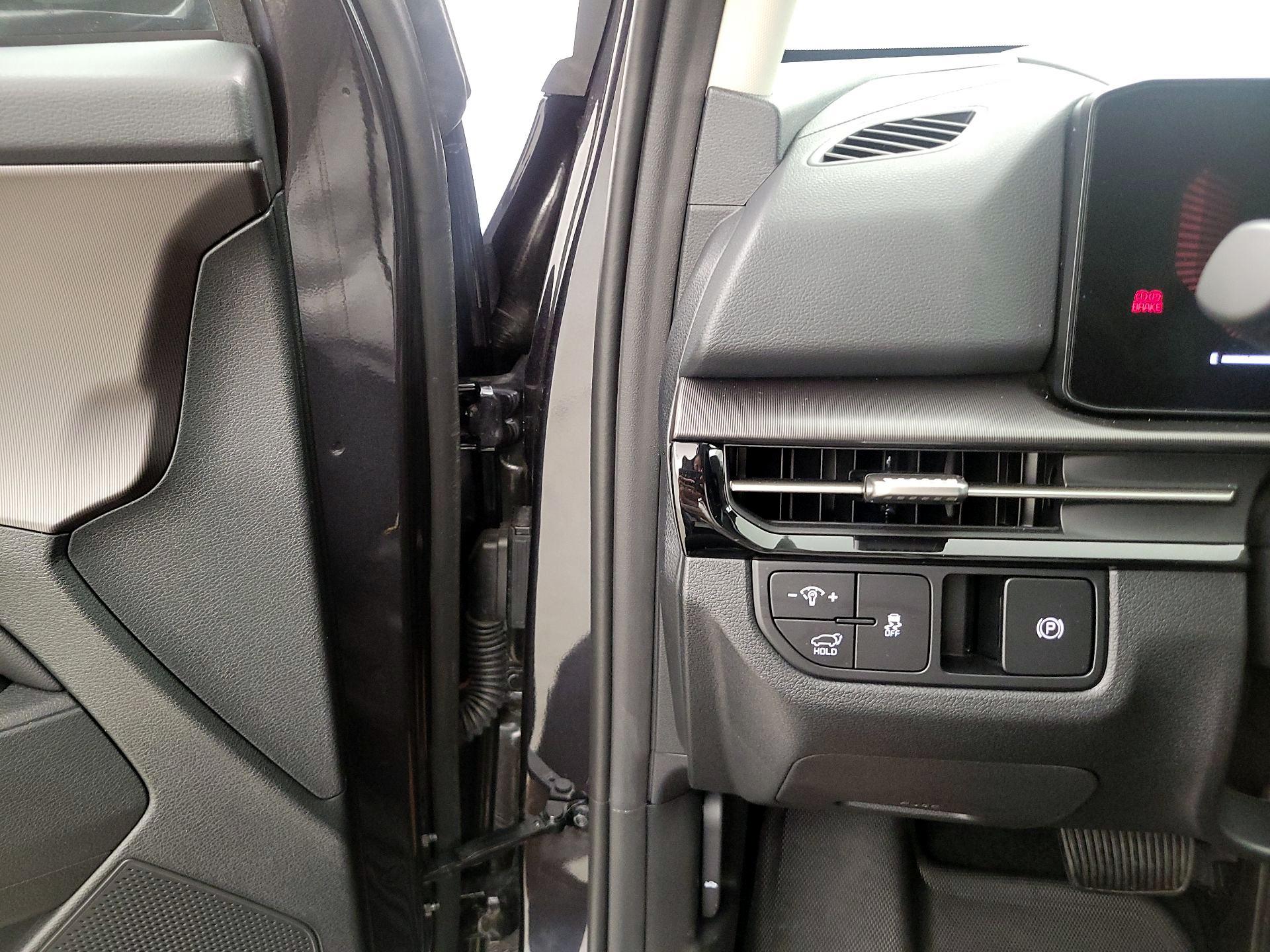 Thumbnail: 2026 Kia Sportage - 13