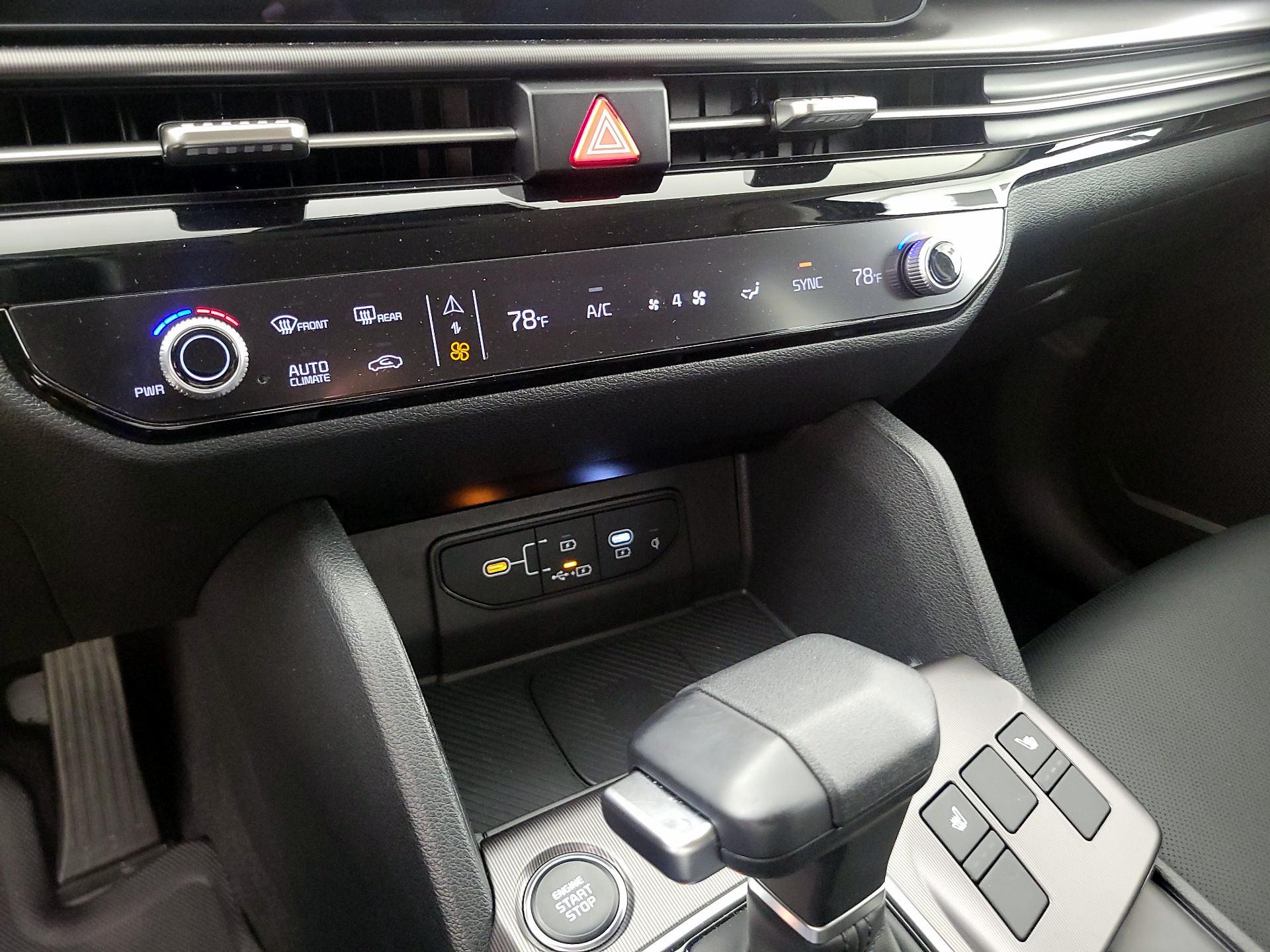 Thumbnail: 2026 Kia Sportage - 16