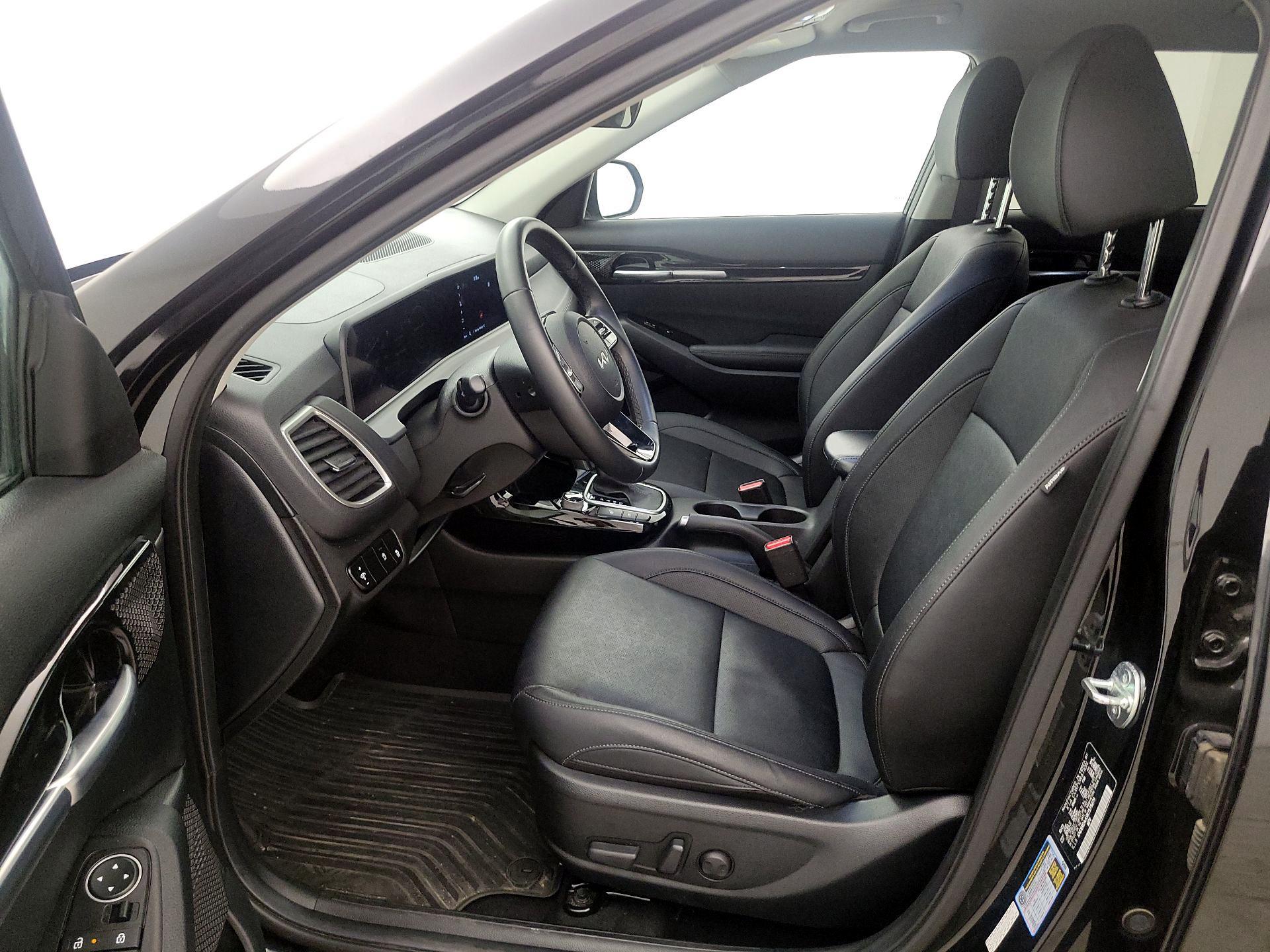 Thumbnail: 2024 Kia Seltos - 11