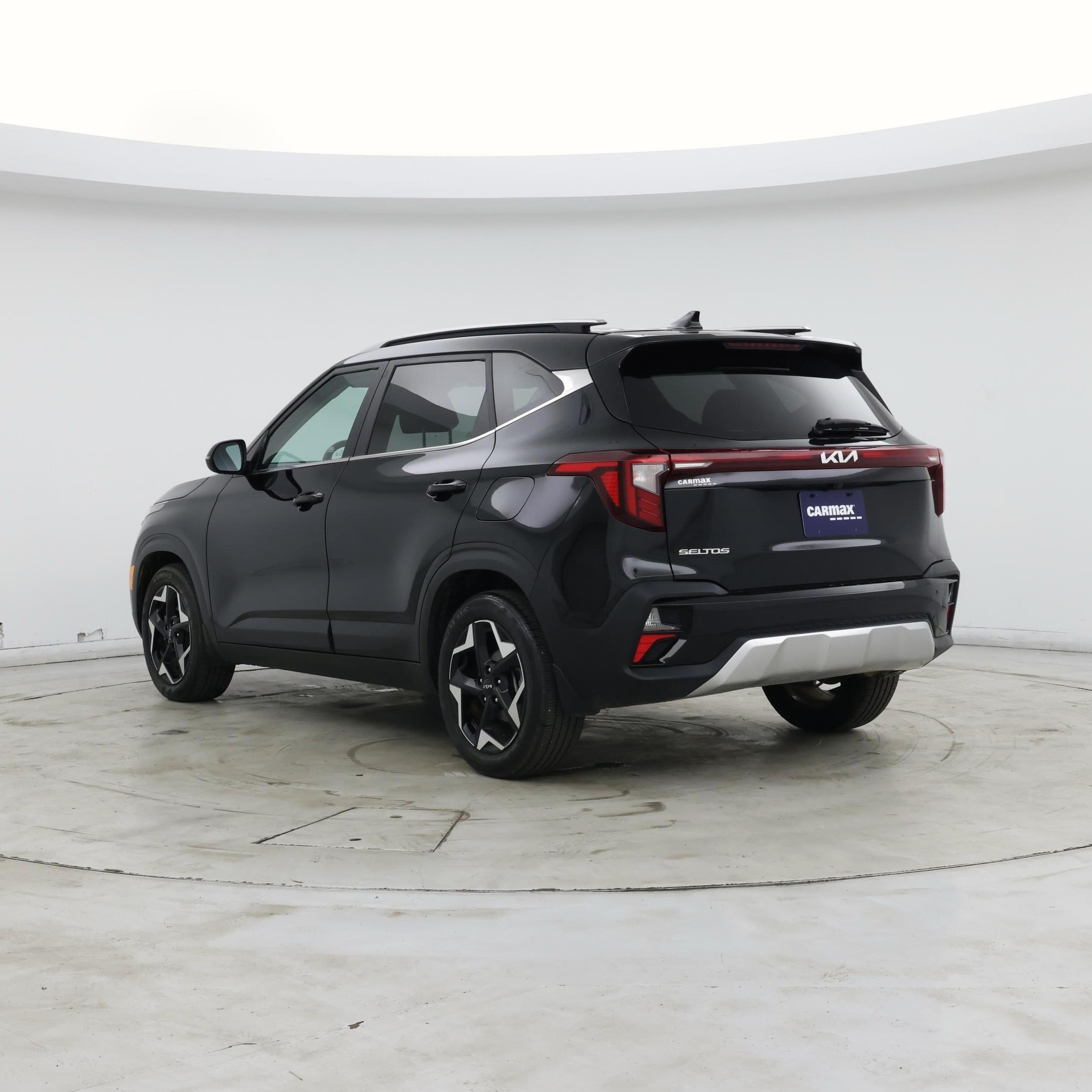 Thumbnail: 2024 Kia Seltos - 2