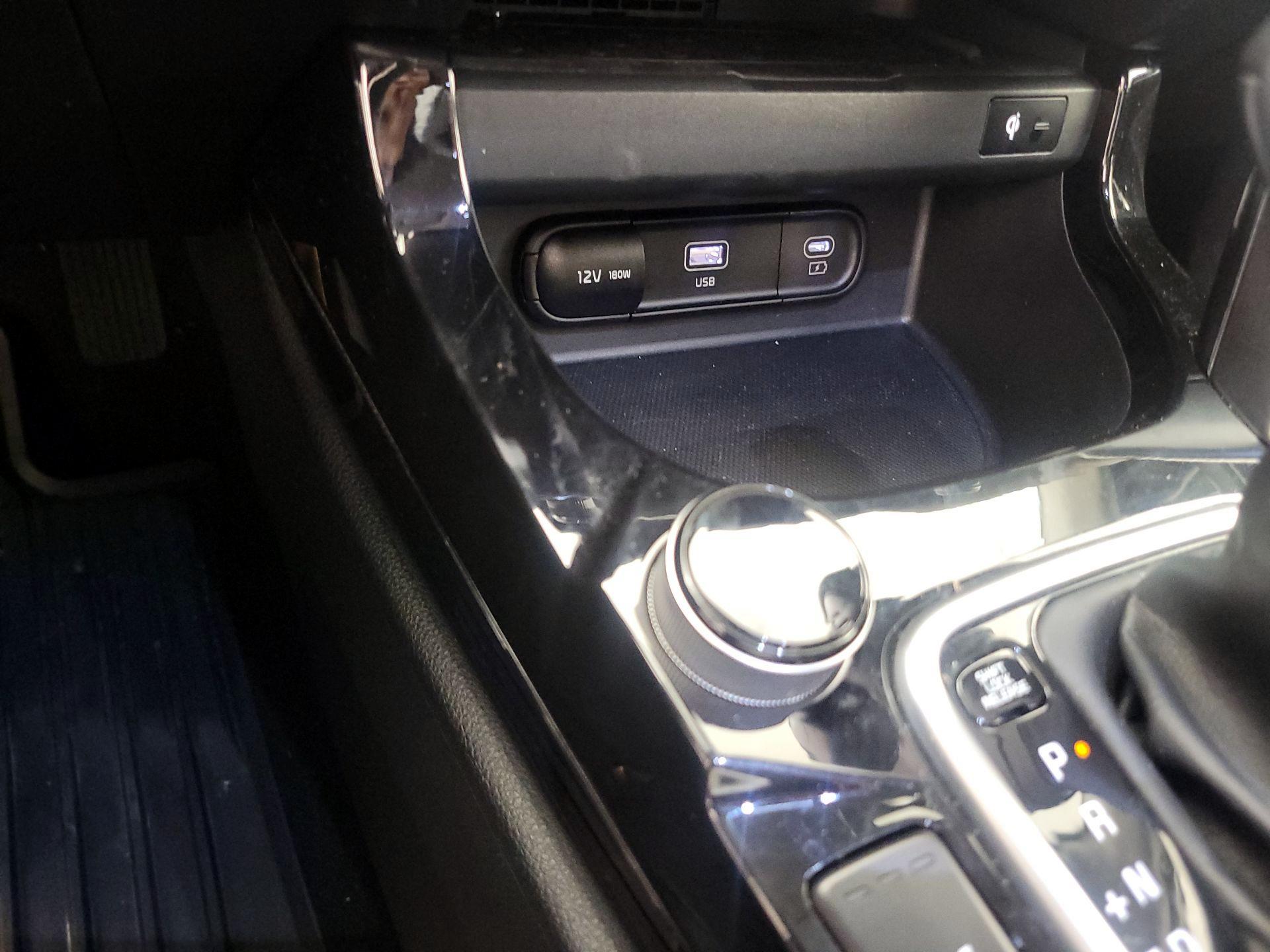 Thumbnail: 2024 Kia Seltos - 19