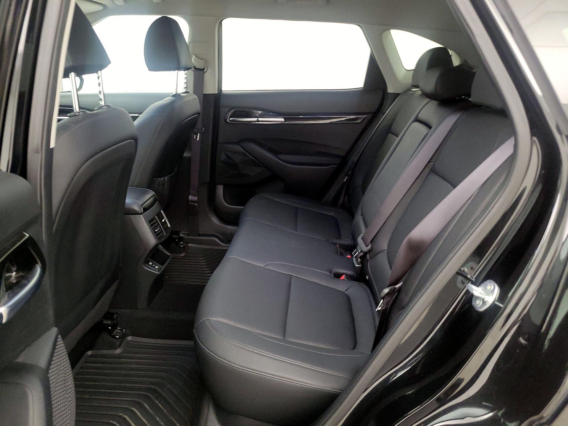 Thumbnail: 2024 Kia Seltos - 20