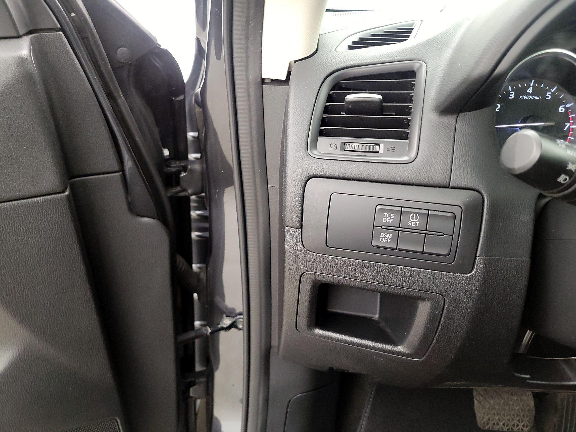 Thumbnail: 2015 Mazda CX-5 - 13