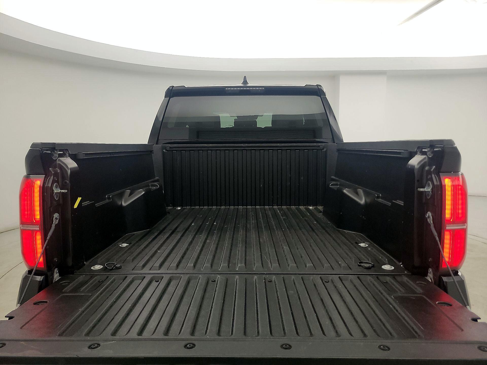 Thumbnail: 2024 Toyota Tacoma - 20