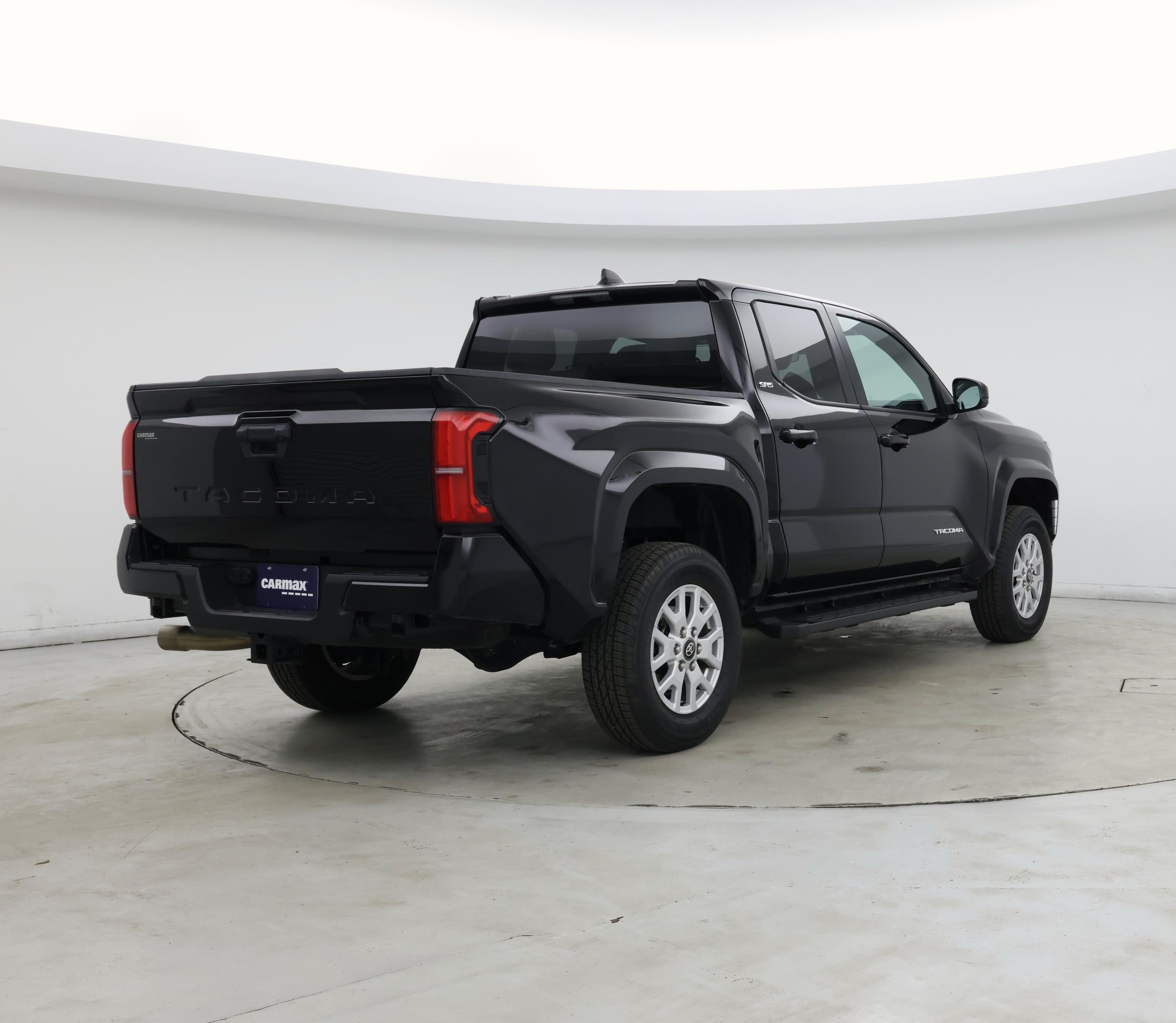 Thumbnail: 2024 Toyota Tacoma - 8