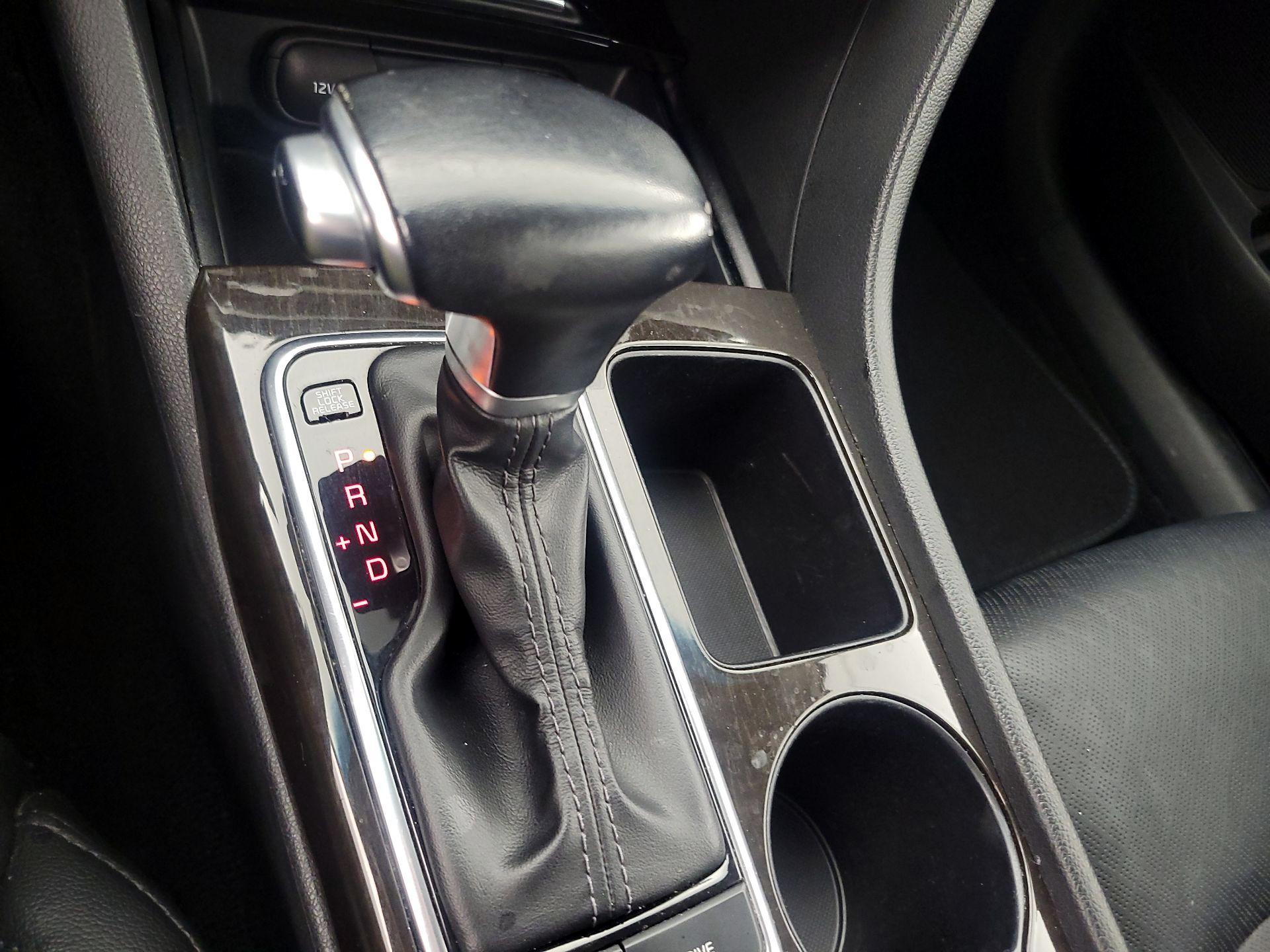 Thumbnail: 2016 Kia Optima - 18