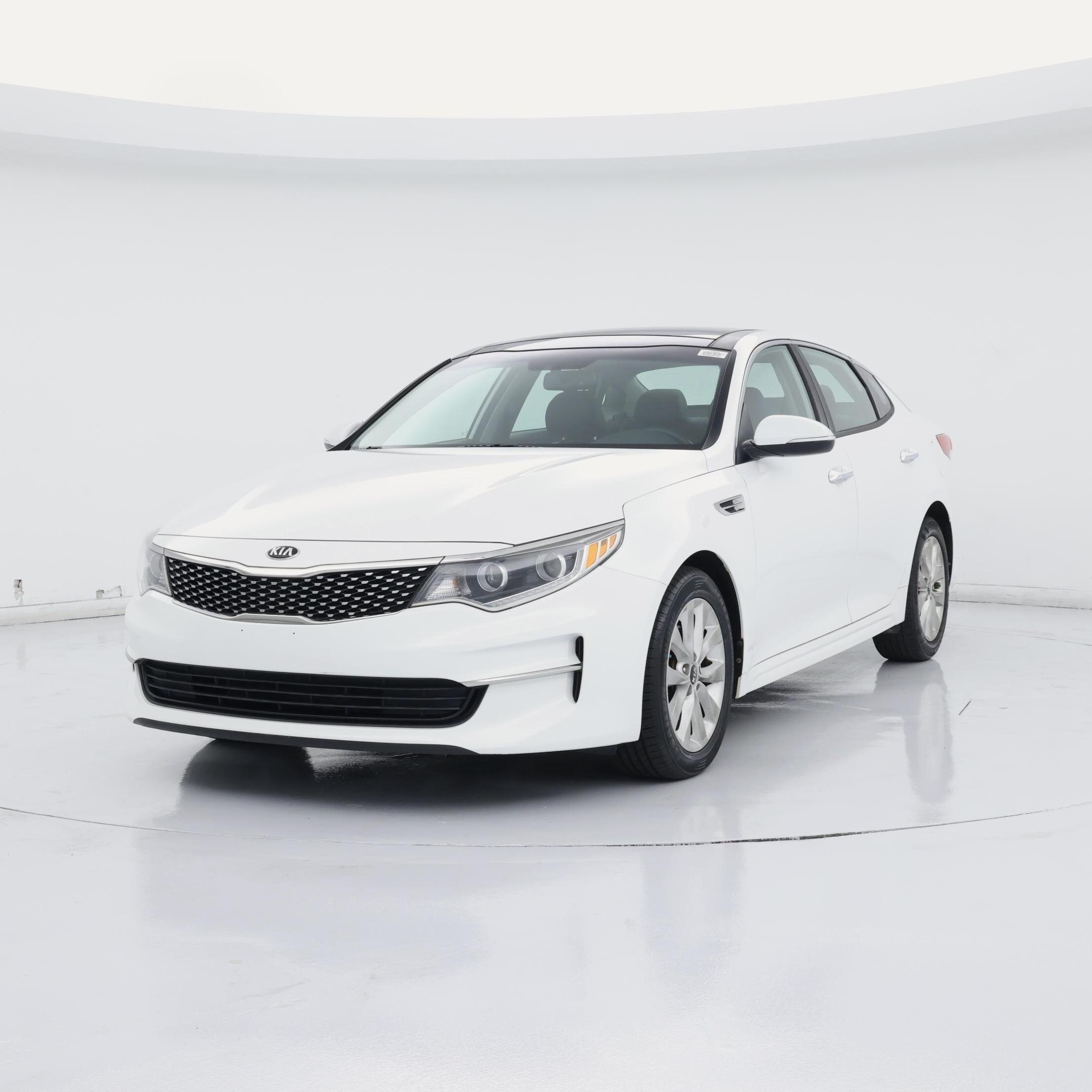 Thumbnail: 2016 Kia Optima - 4