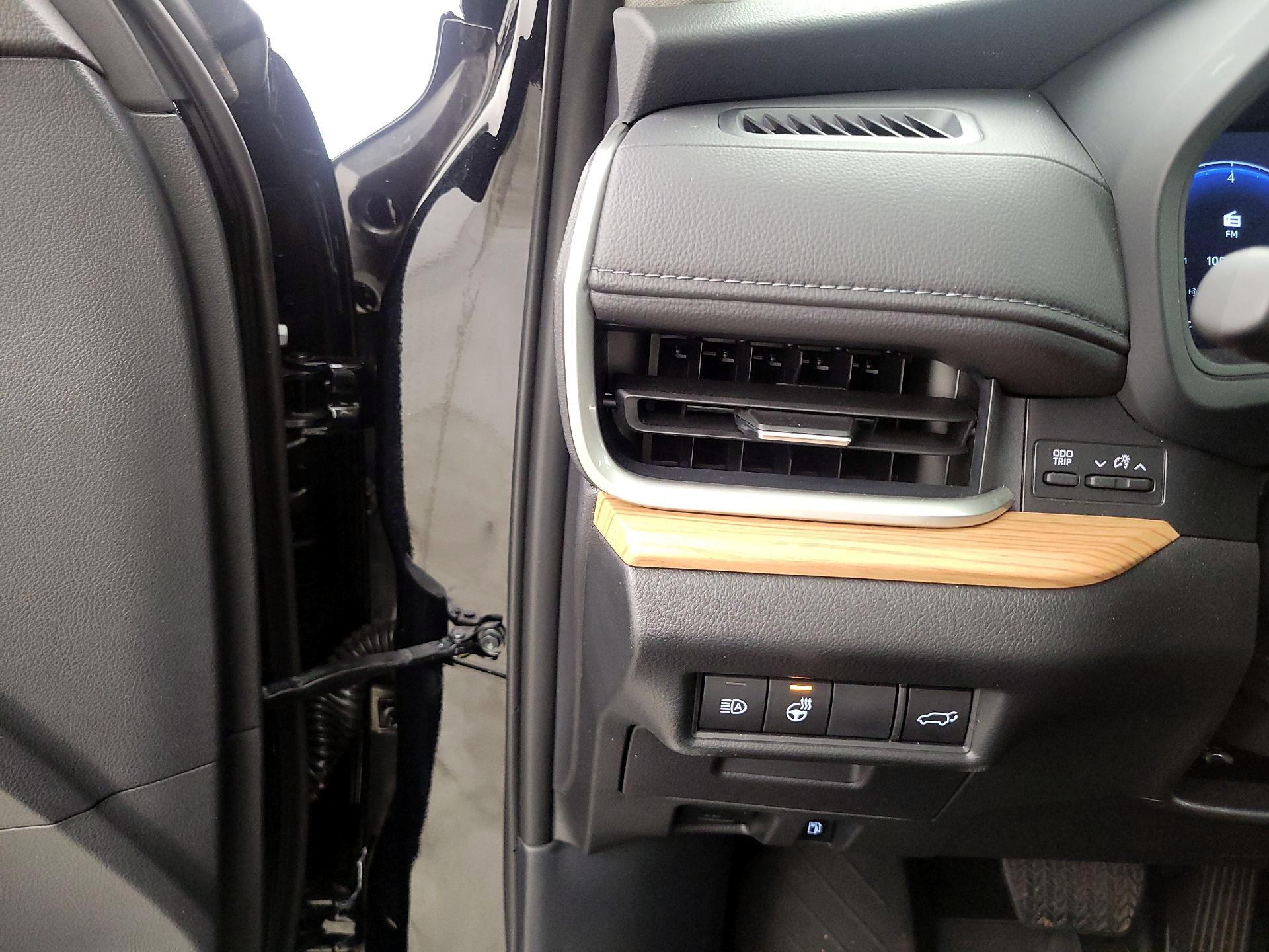 Thumbnail: 2025 Toyota Grand Highlander - 13