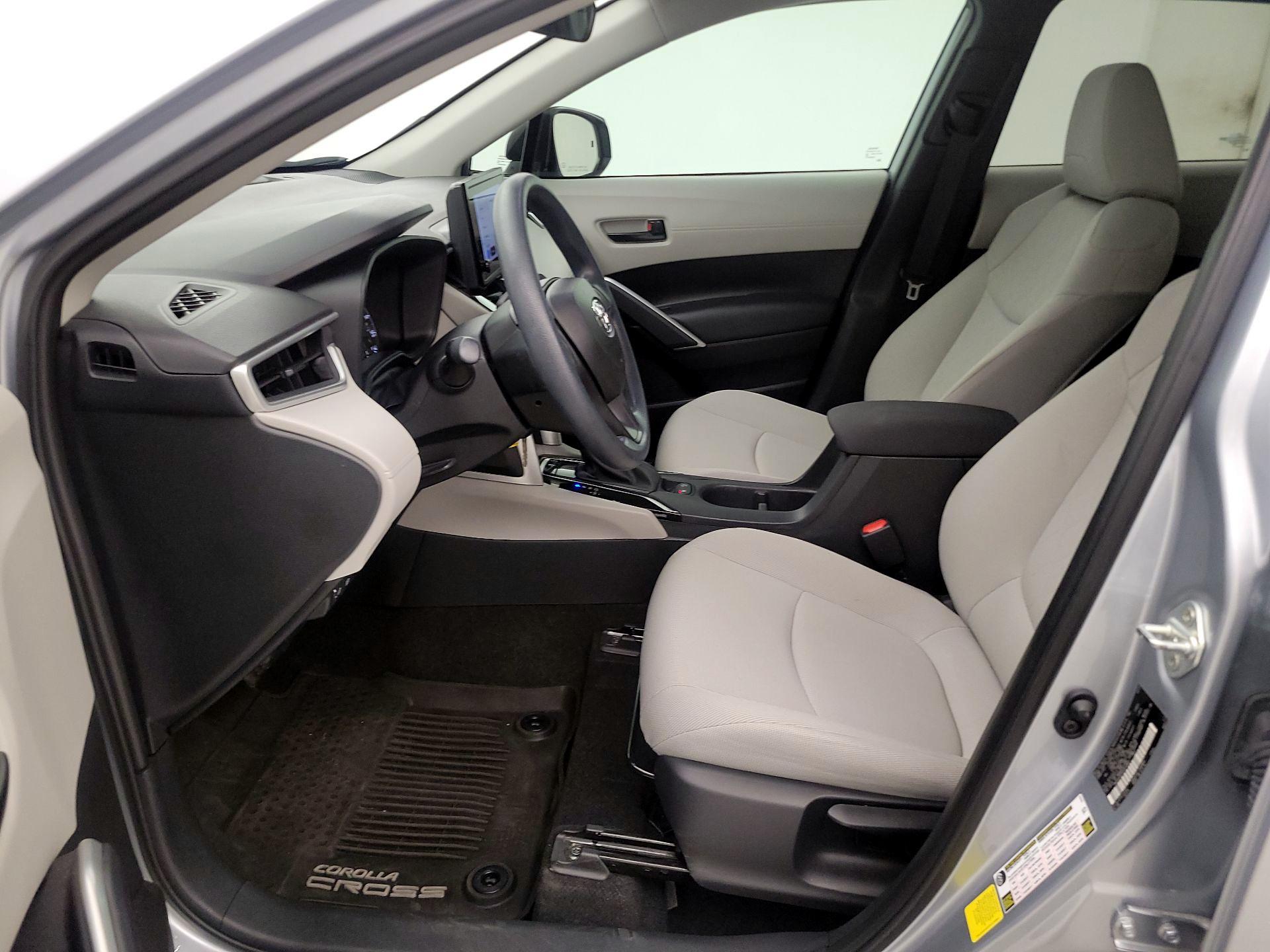 Thumbnail: 2024 Toyota Corolla Cross - 11