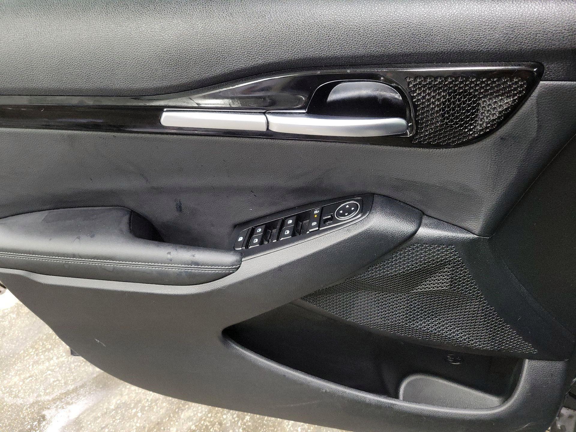 Thumbnail: 2024 Kia Seltos - 10