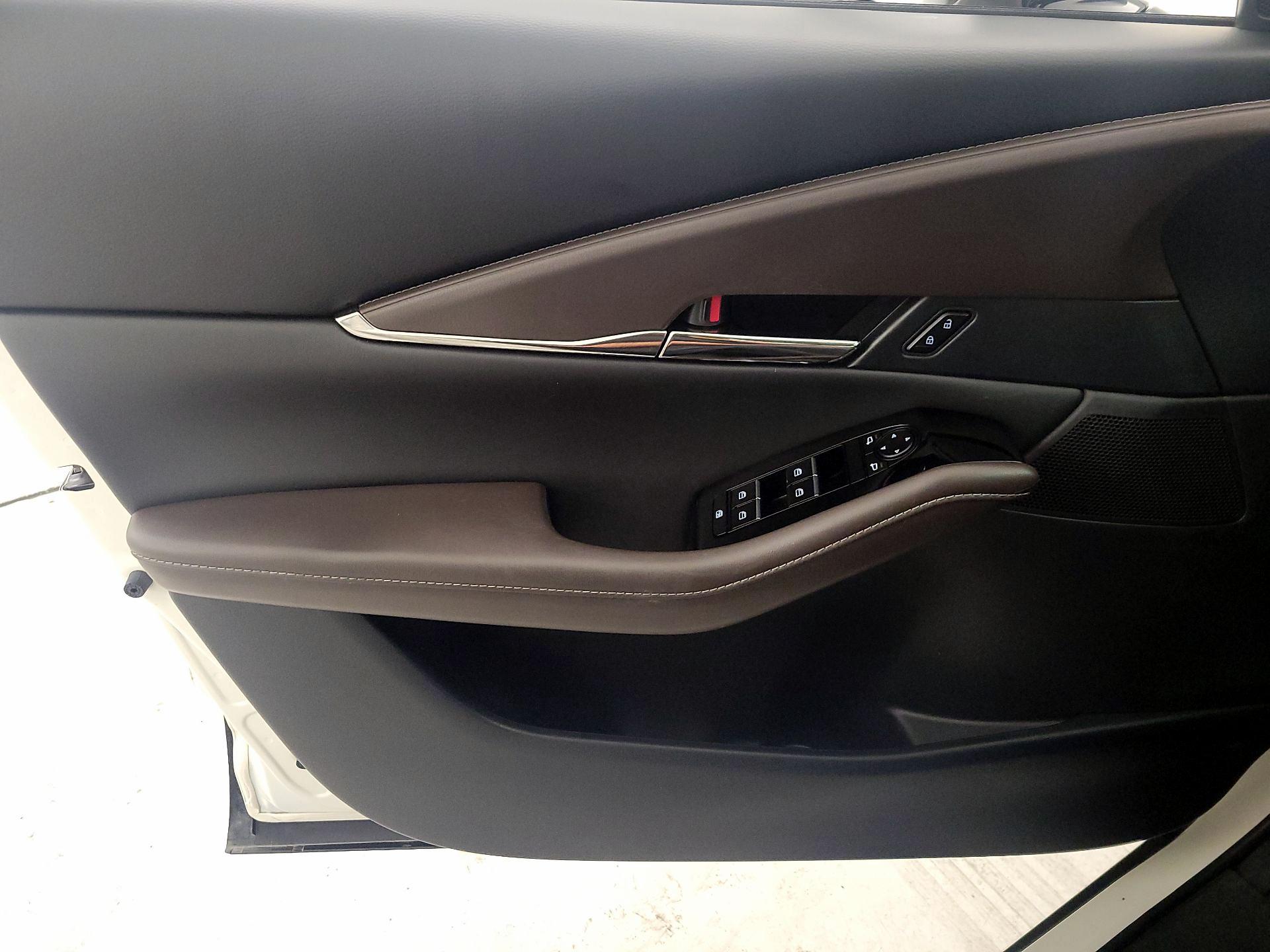 Thumbnail: 2022 Mazda CX-30 - 12