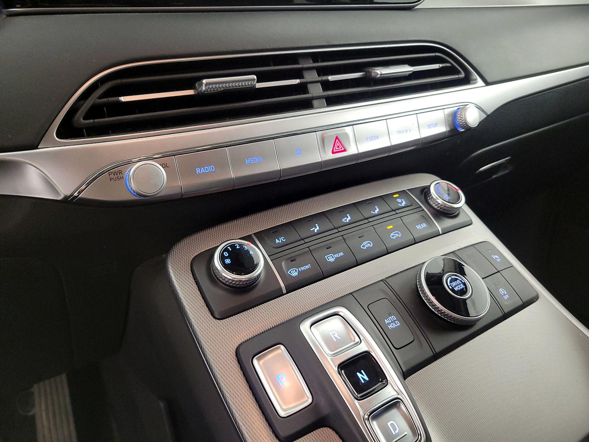 Thumbnail: 2022 Hyundai Palisade - 16