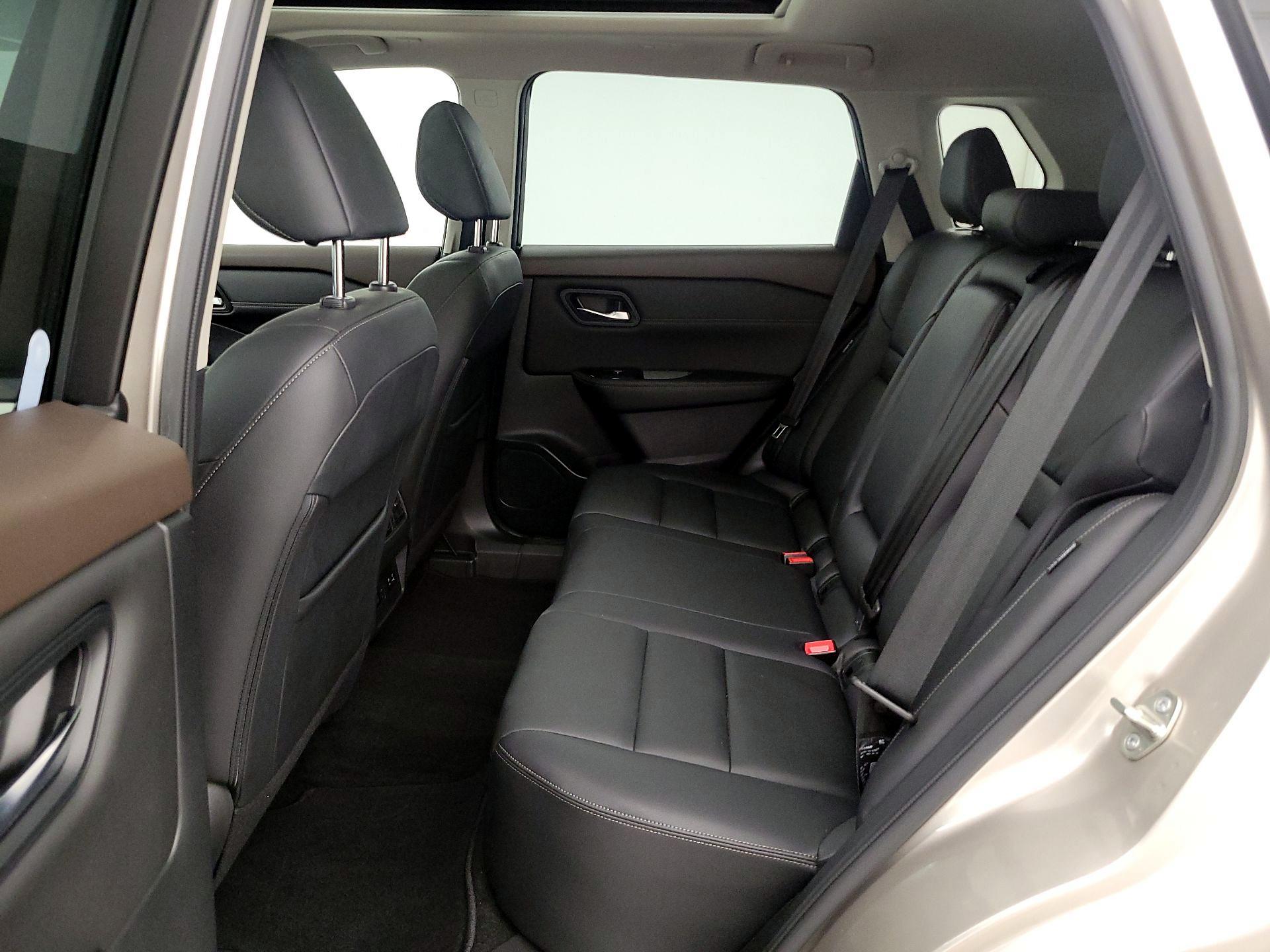 Thumbnail: 2022 Nissan Rogue - 20