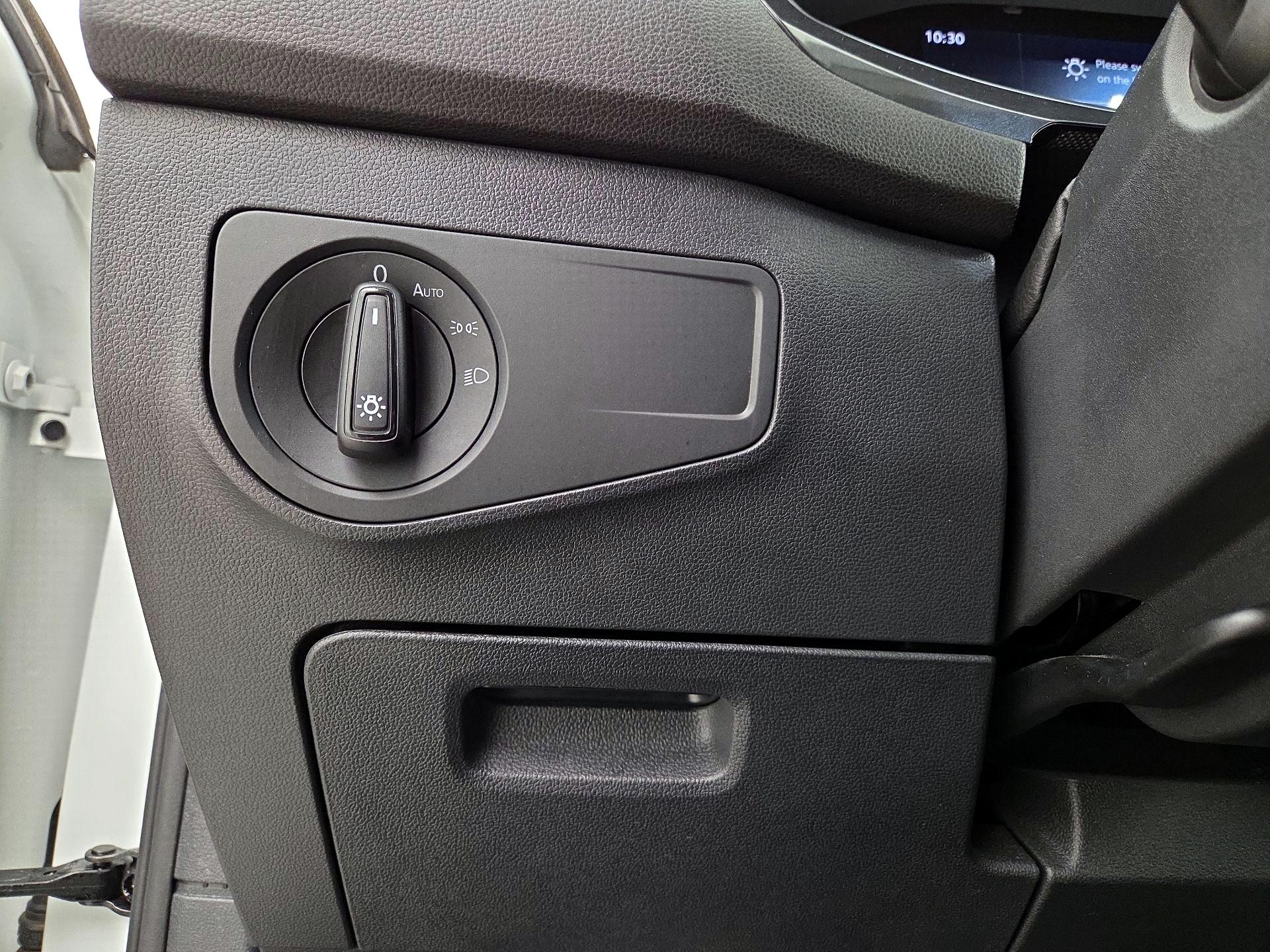 Thumbnail: 2024 Volkswagen Tiguan - 13